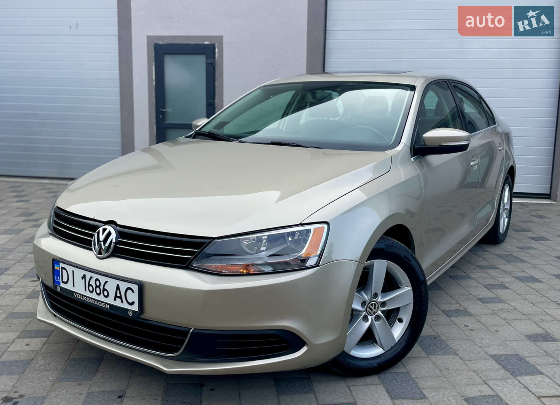 VOLKSWAGEN JETTA 2012