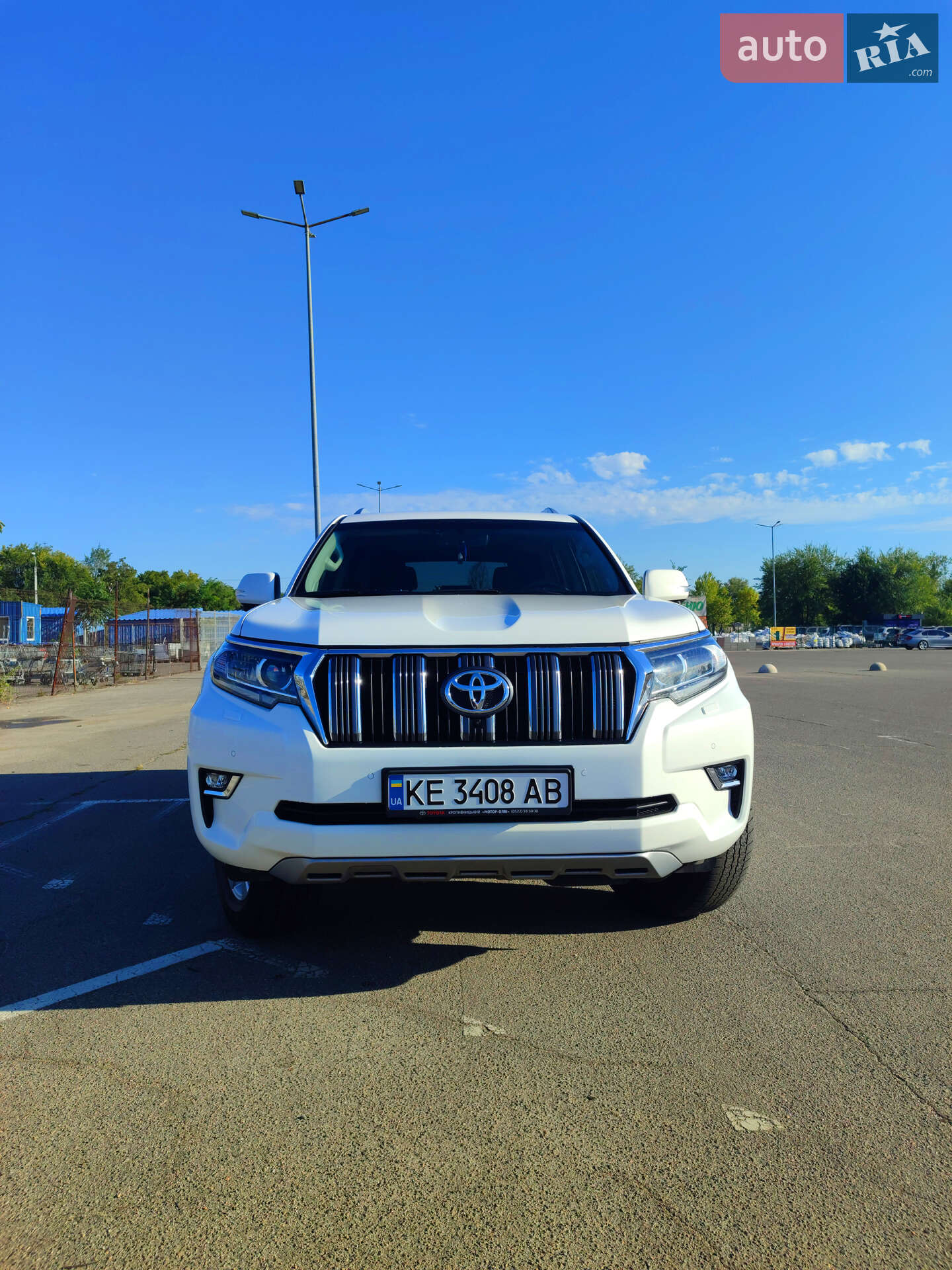 Головне фото звіту автомобіля TOYOTA LAND CRUISER PRADO 150 2019
