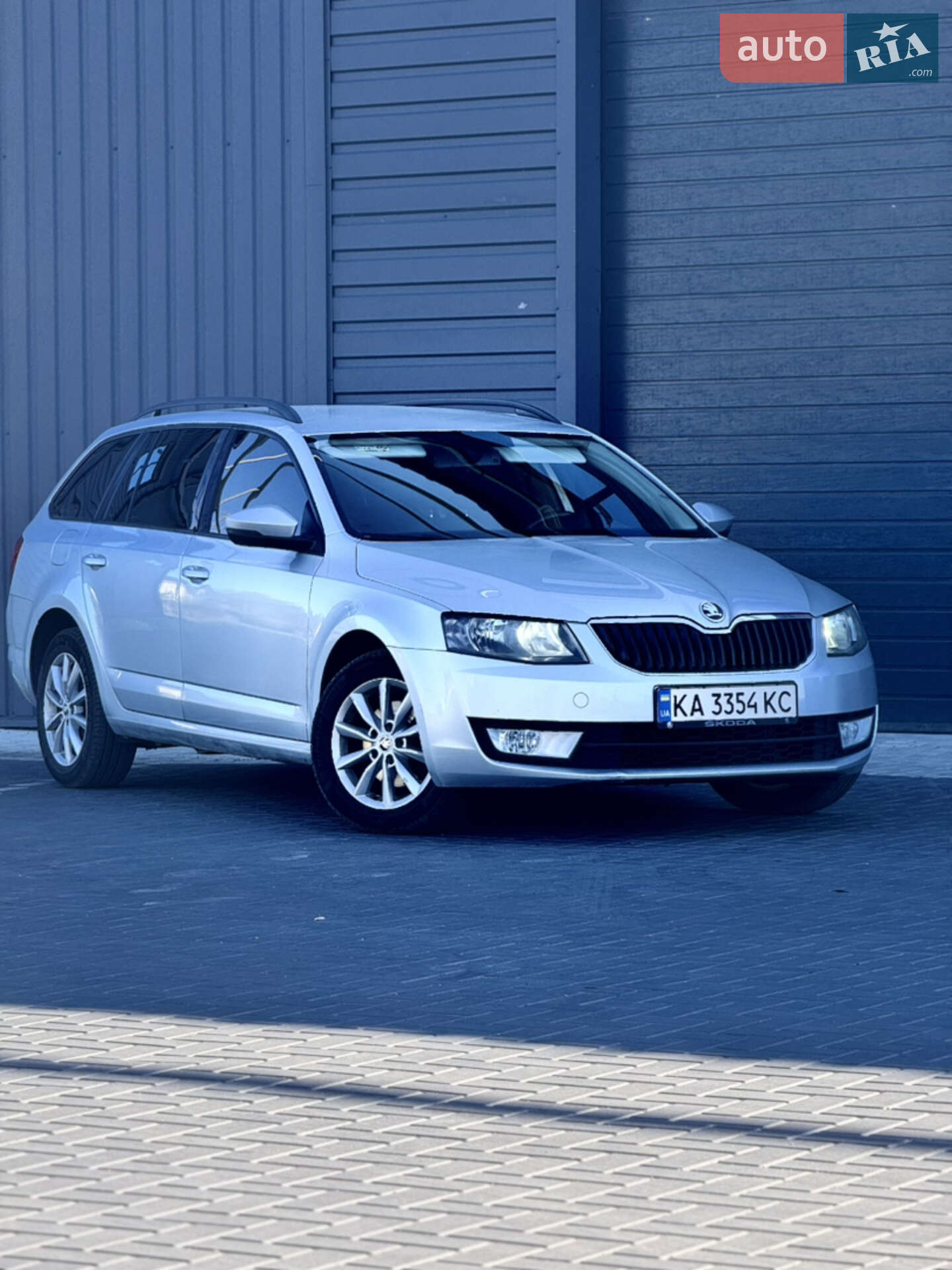 Головне фото звіту автомобіля SKODA OCTAVIA 2016