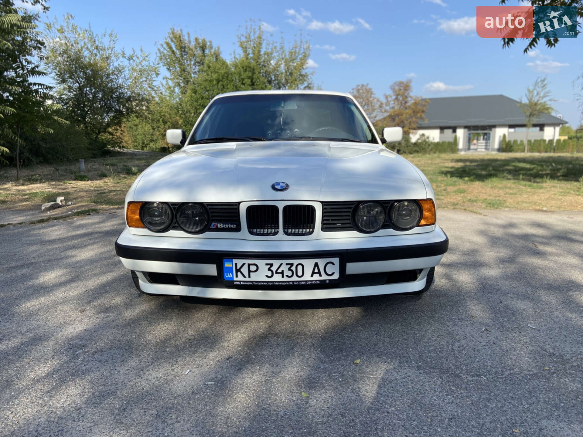 Головне фото звіту автомобіля BMW 520 1989