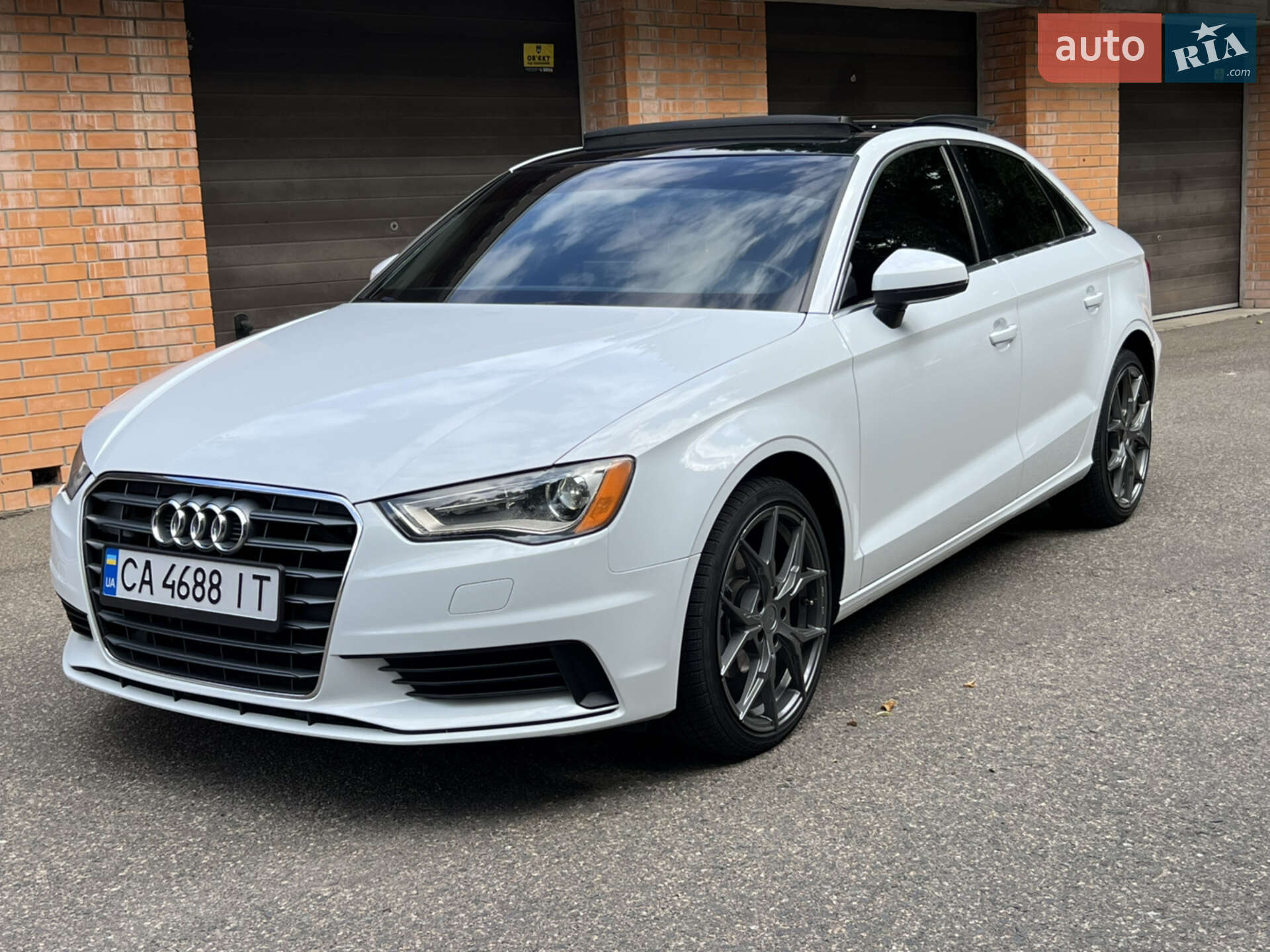 Головне фото звіту автомобіля AUDI A3 2014