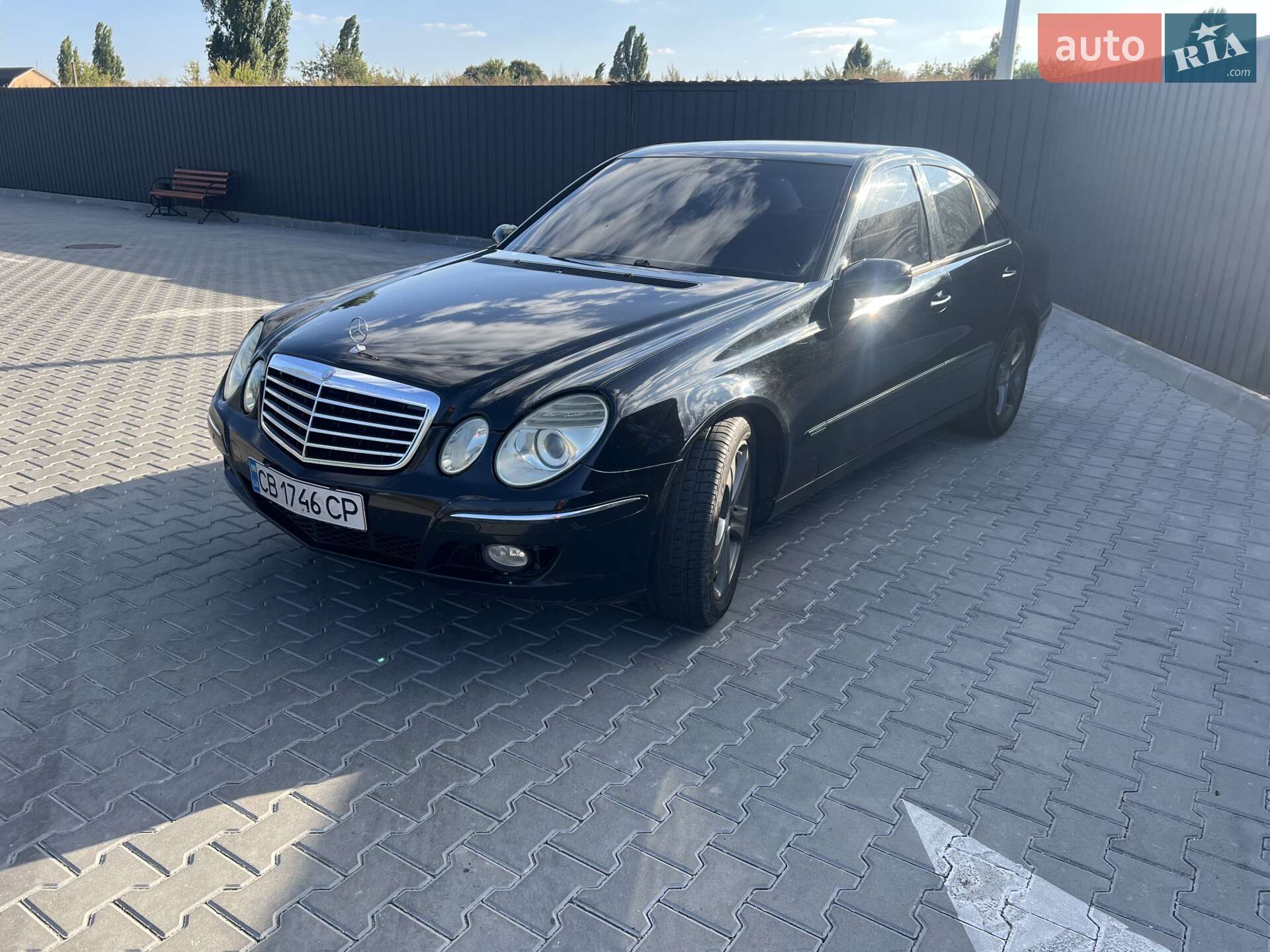 MERCEDES-BENZ E 220 CDI 2004