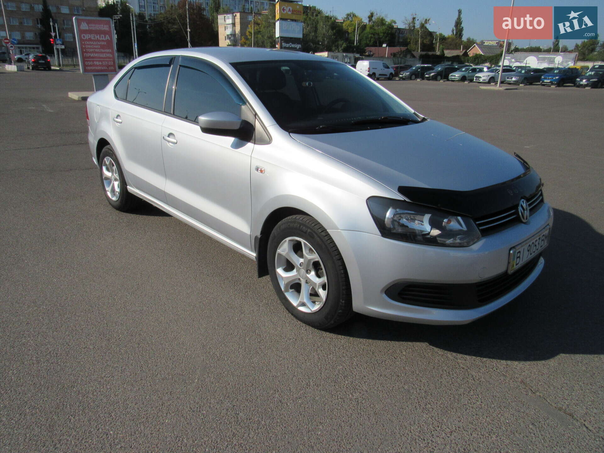 VOLKSWAGEN POLO 2012