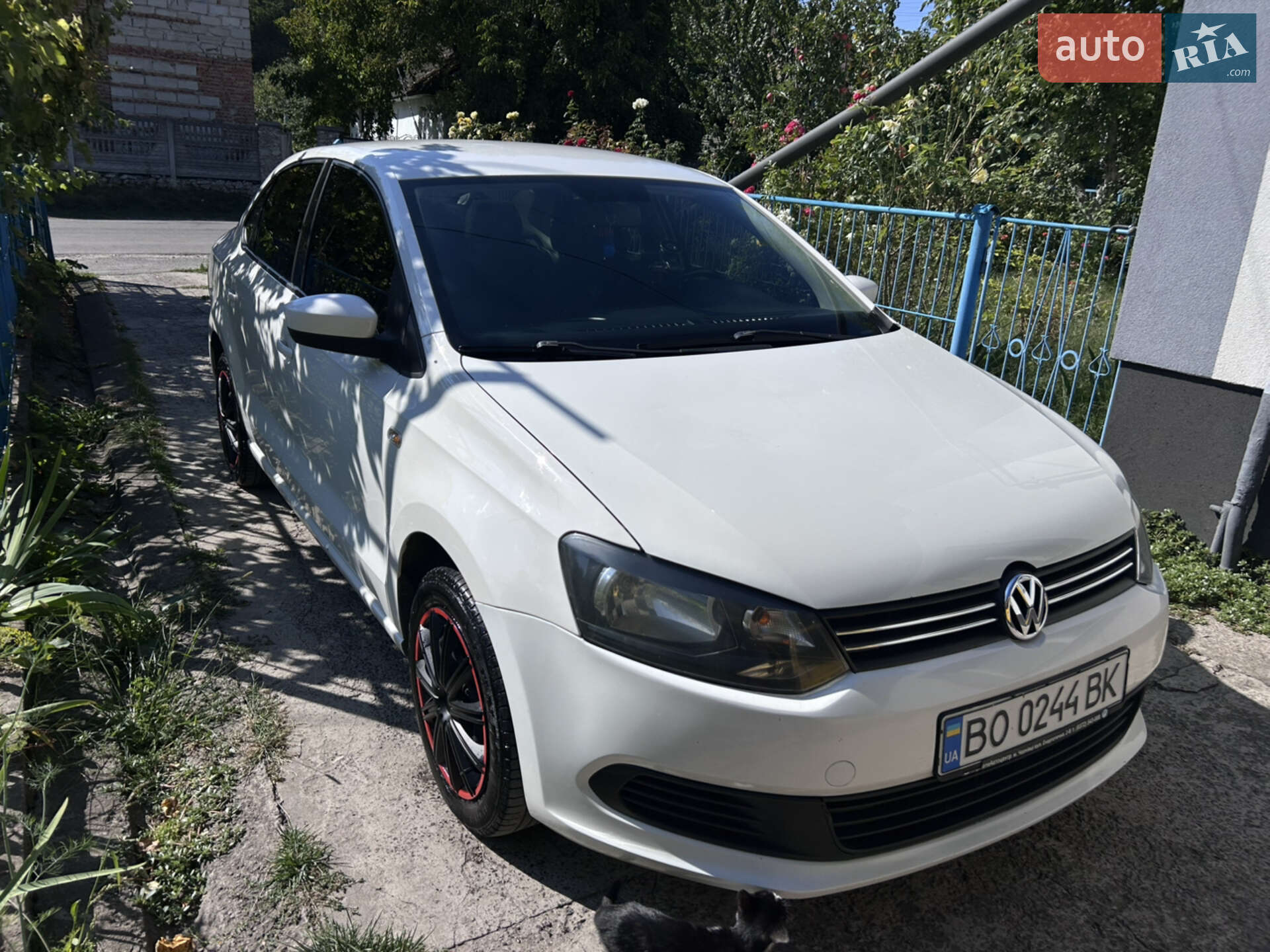 VOLKSWAGEN POLO 2012