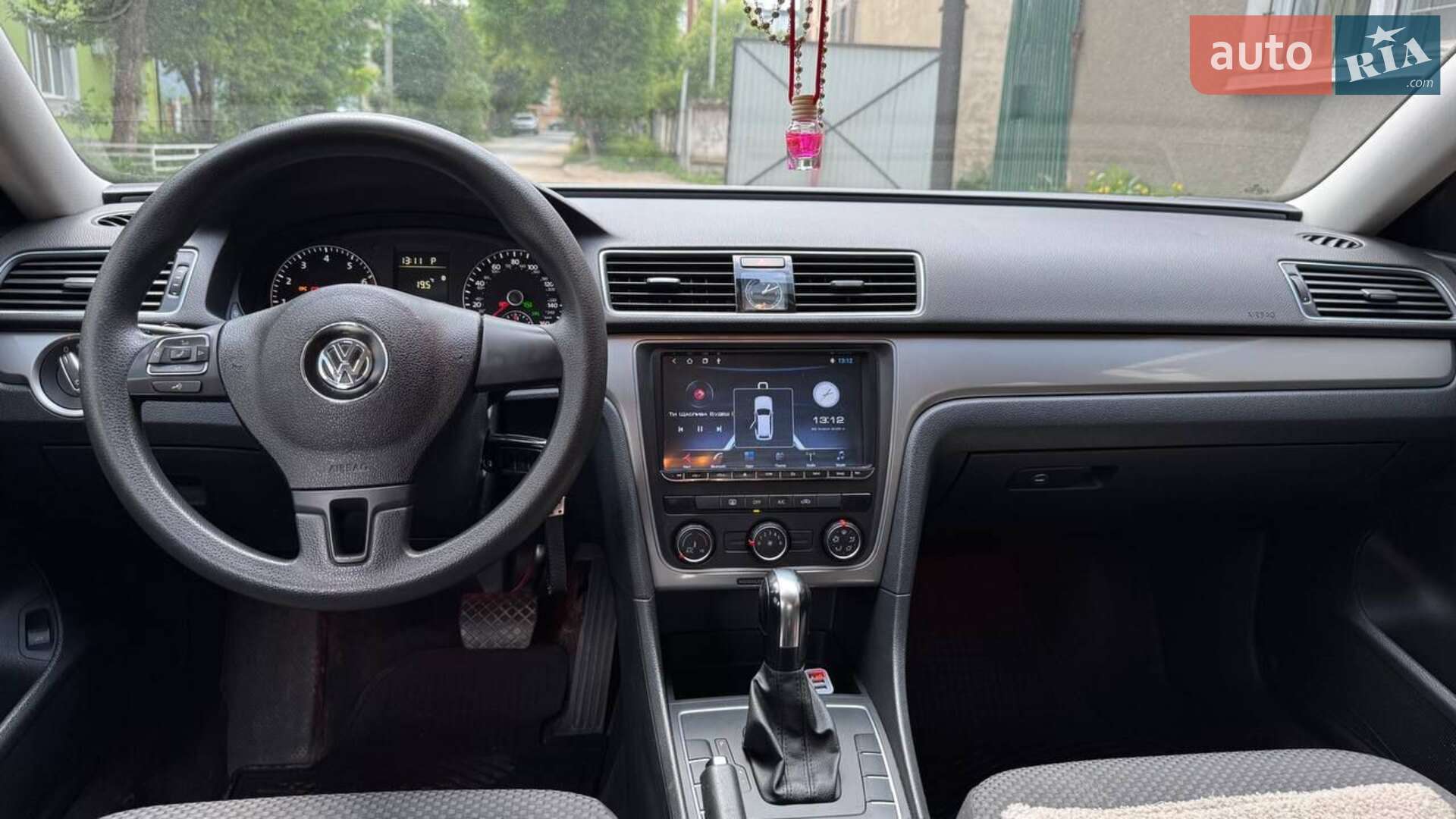 VOLKSWAGEN PASSAT 2013