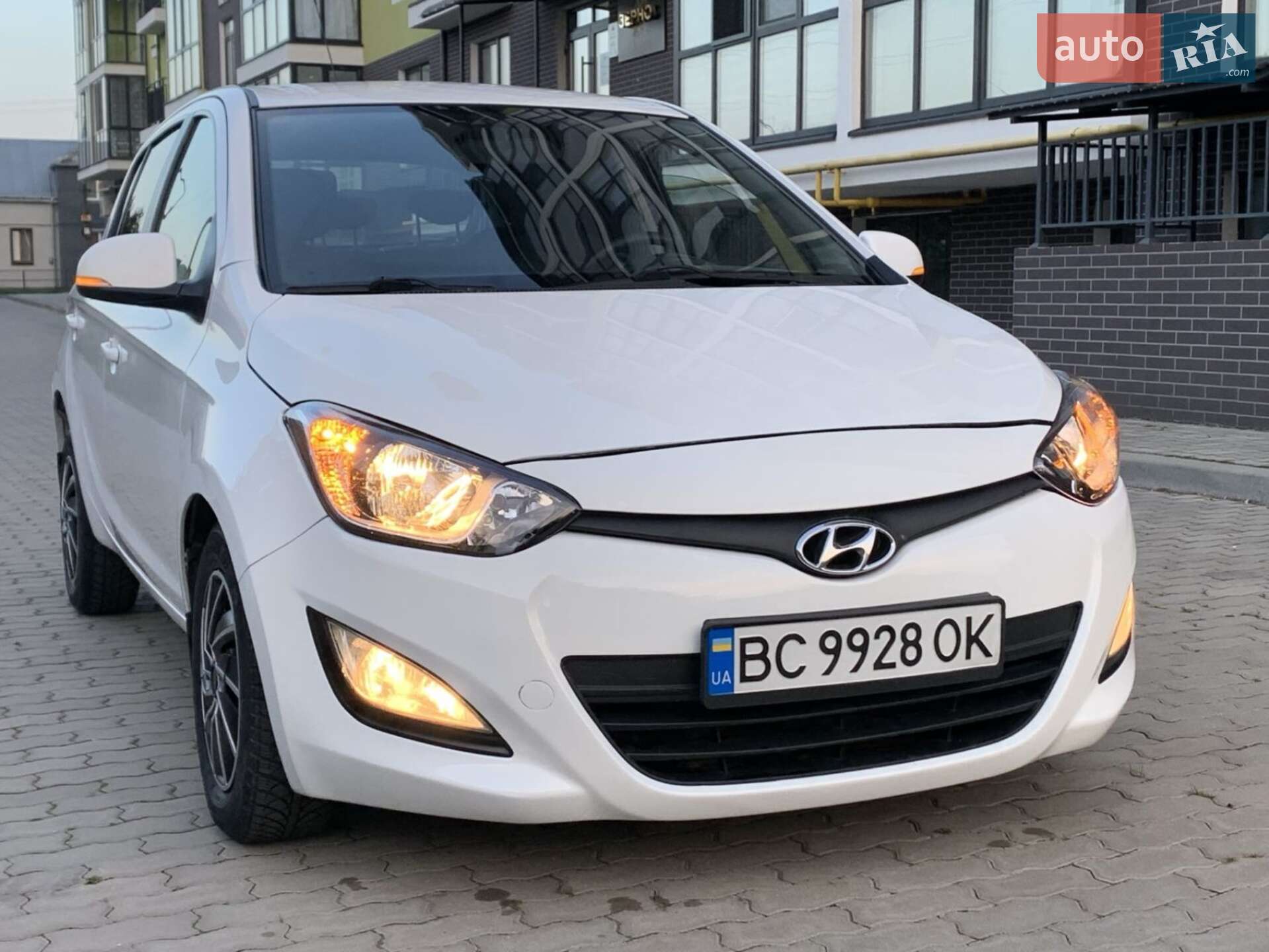 HYUNDAI I20 2012