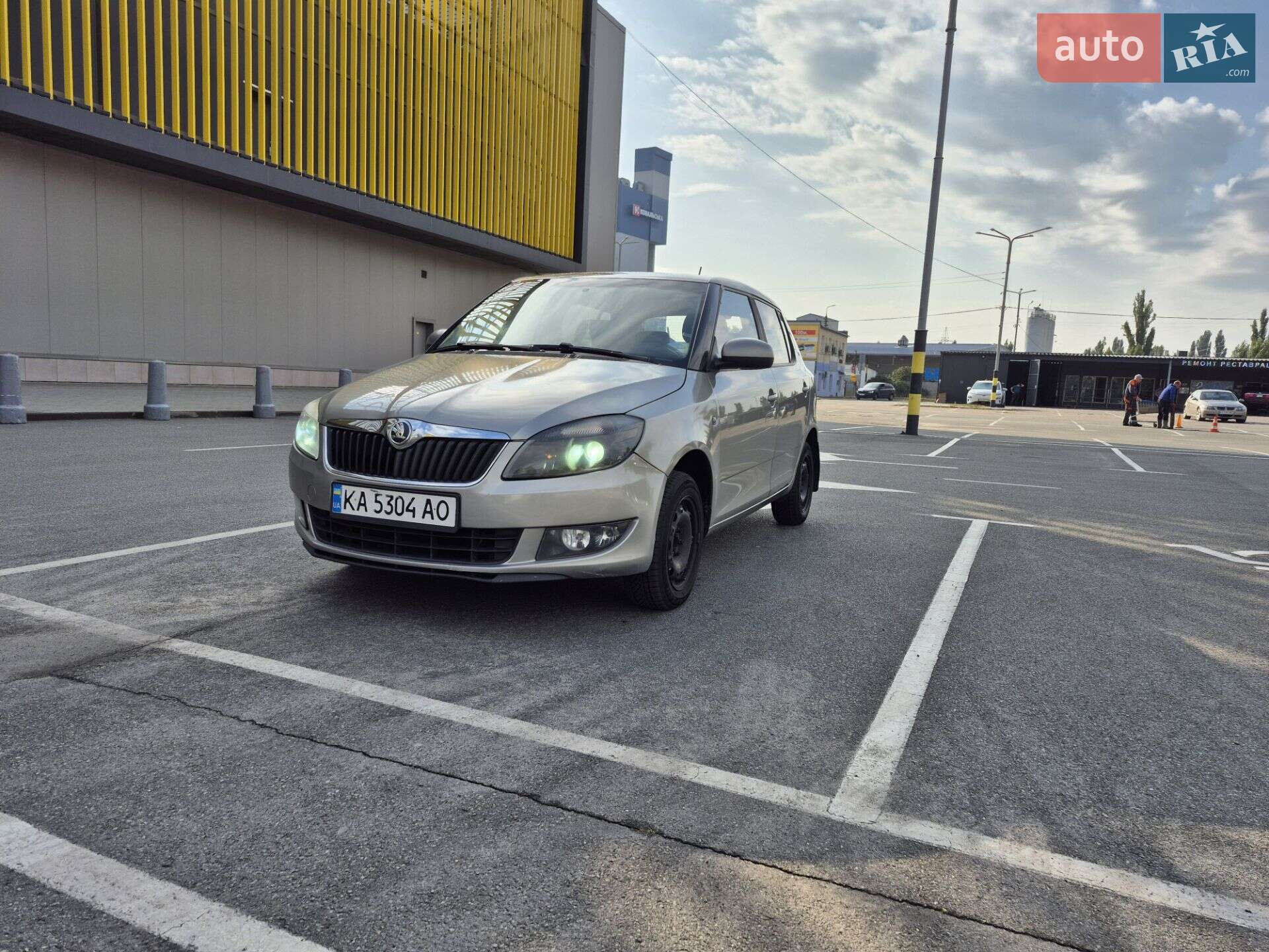 SKODA FABIA 2015