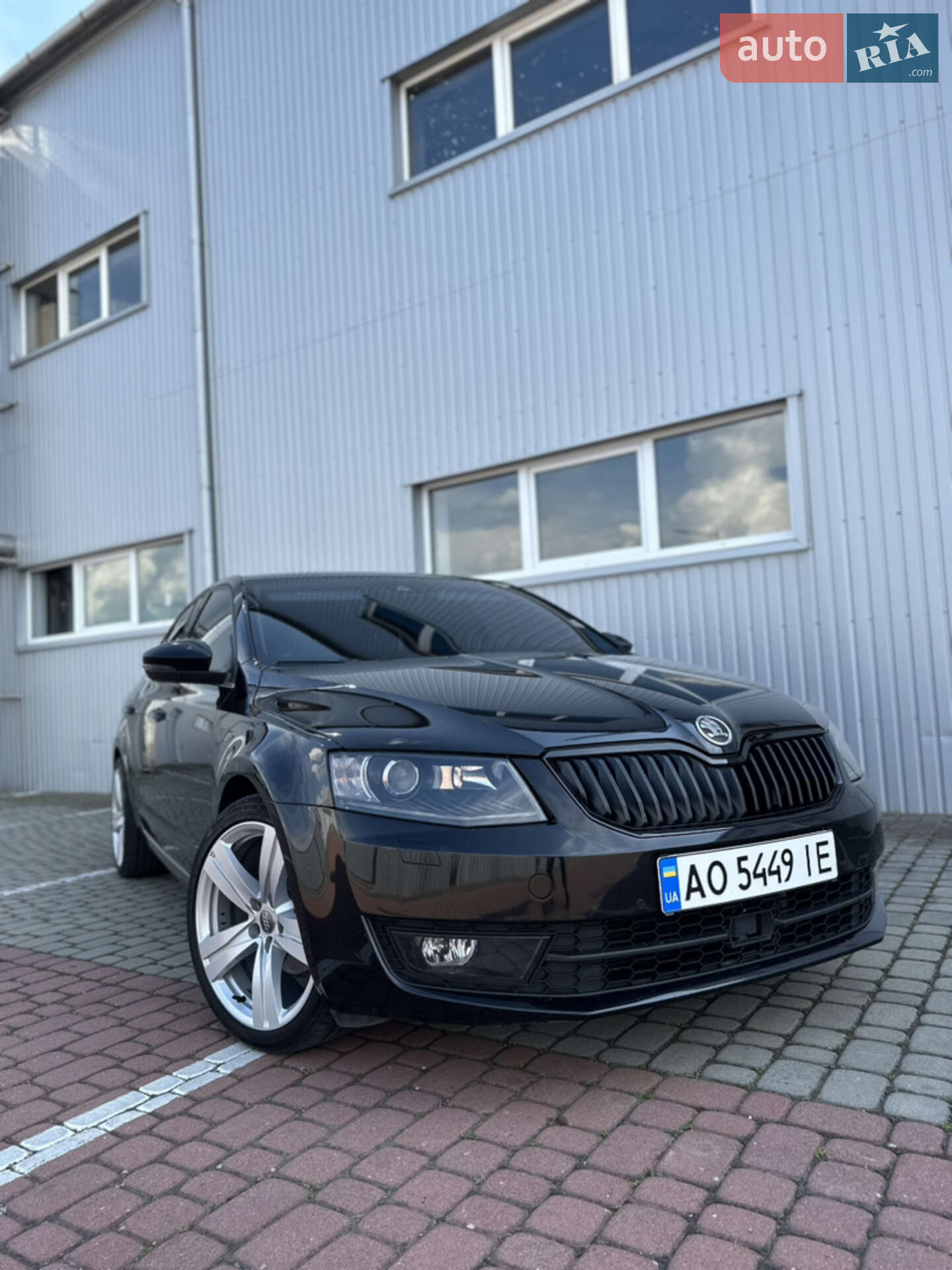 Головне фото звіту автомобіля SKODA OCTAVIA 2014
