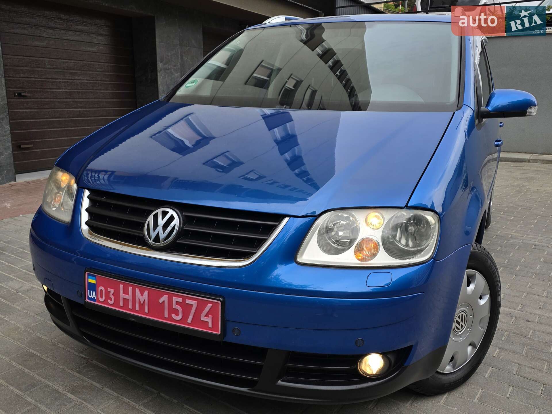 VOLKSWAGEN TOURAN 2004