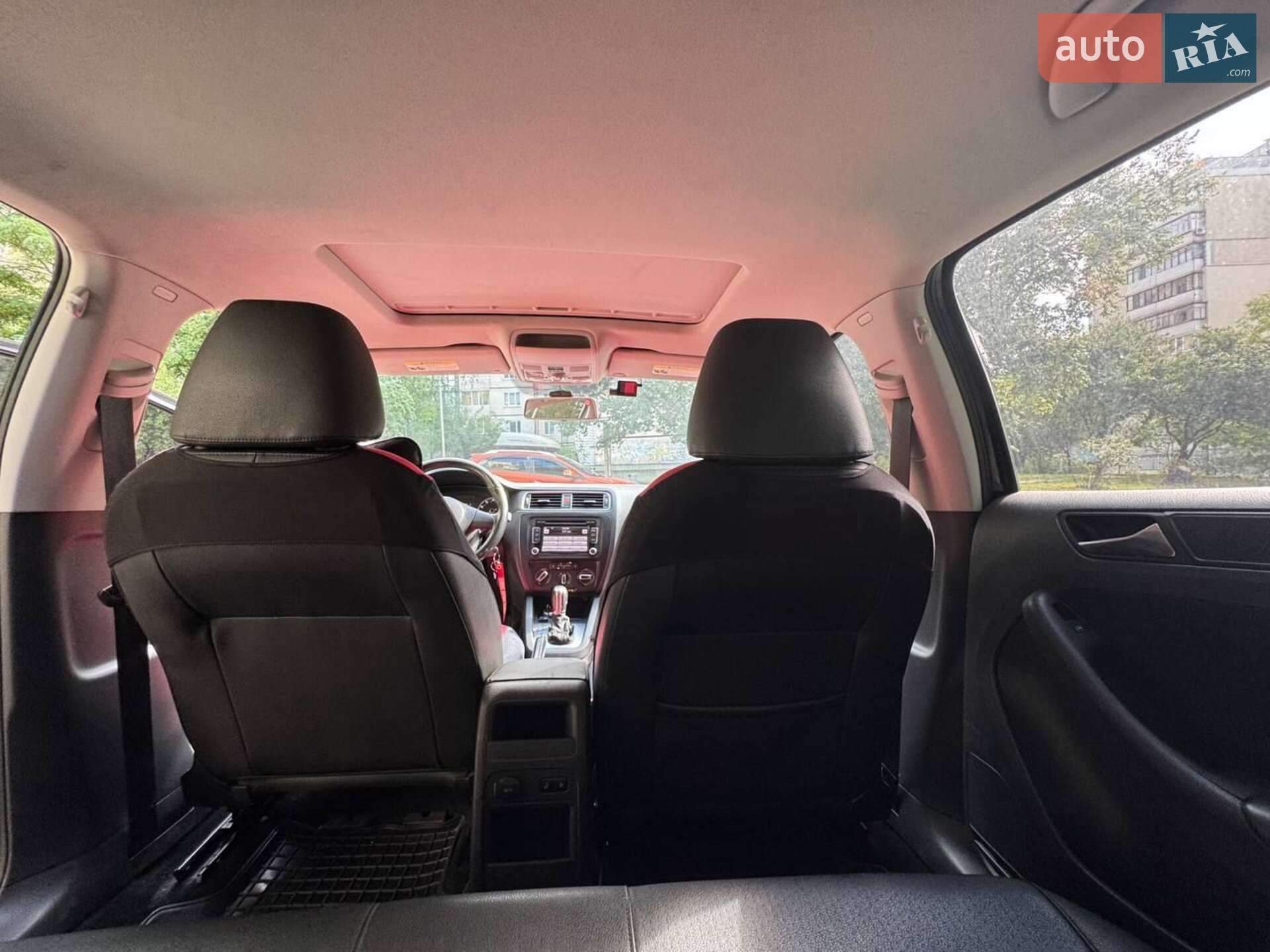 VOLKSWAGEN JETTA 2010
