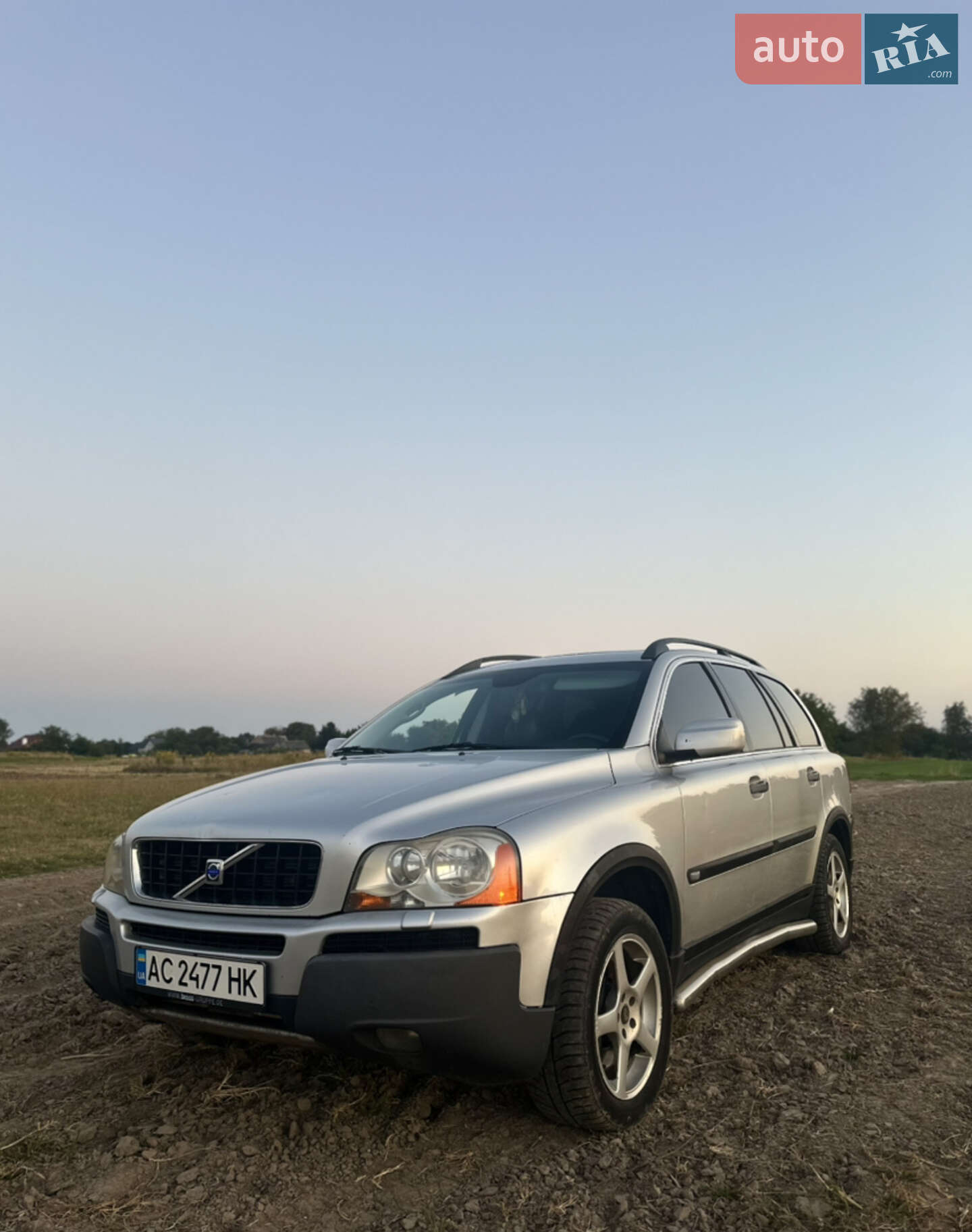 Головне фото звіту автомобіля VOLVO XC90 2004