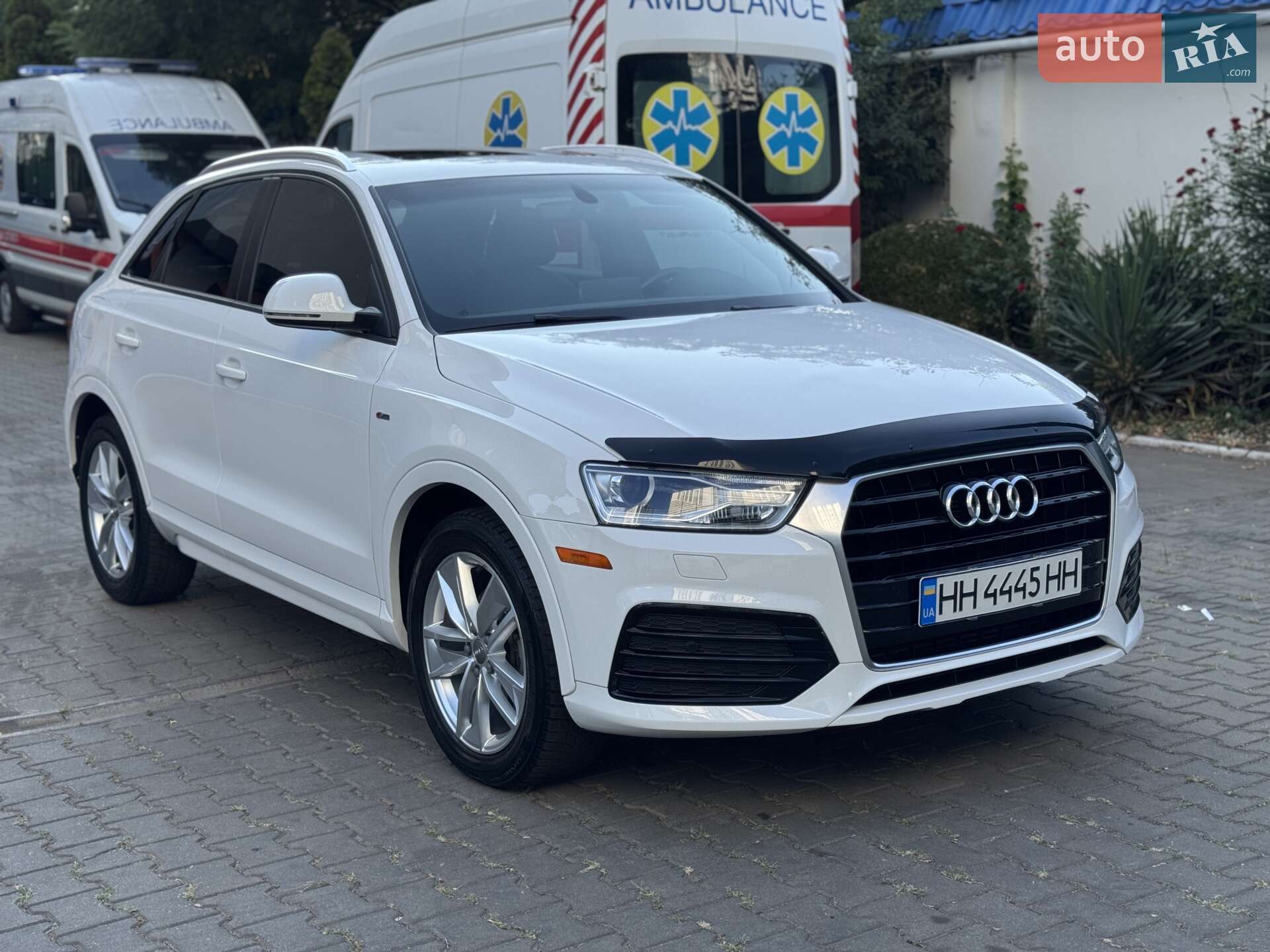 AUDI Q3