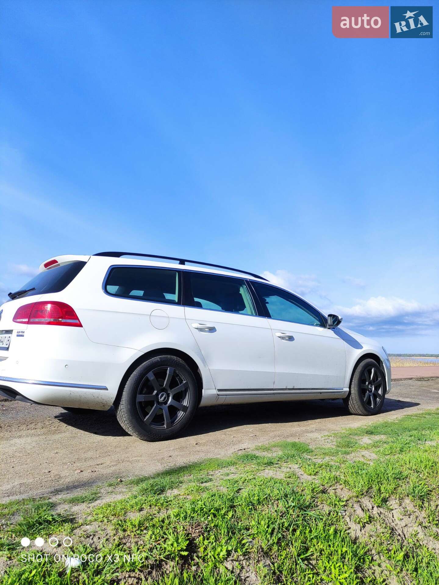 VOLKSWAGEN PASSAT 2012