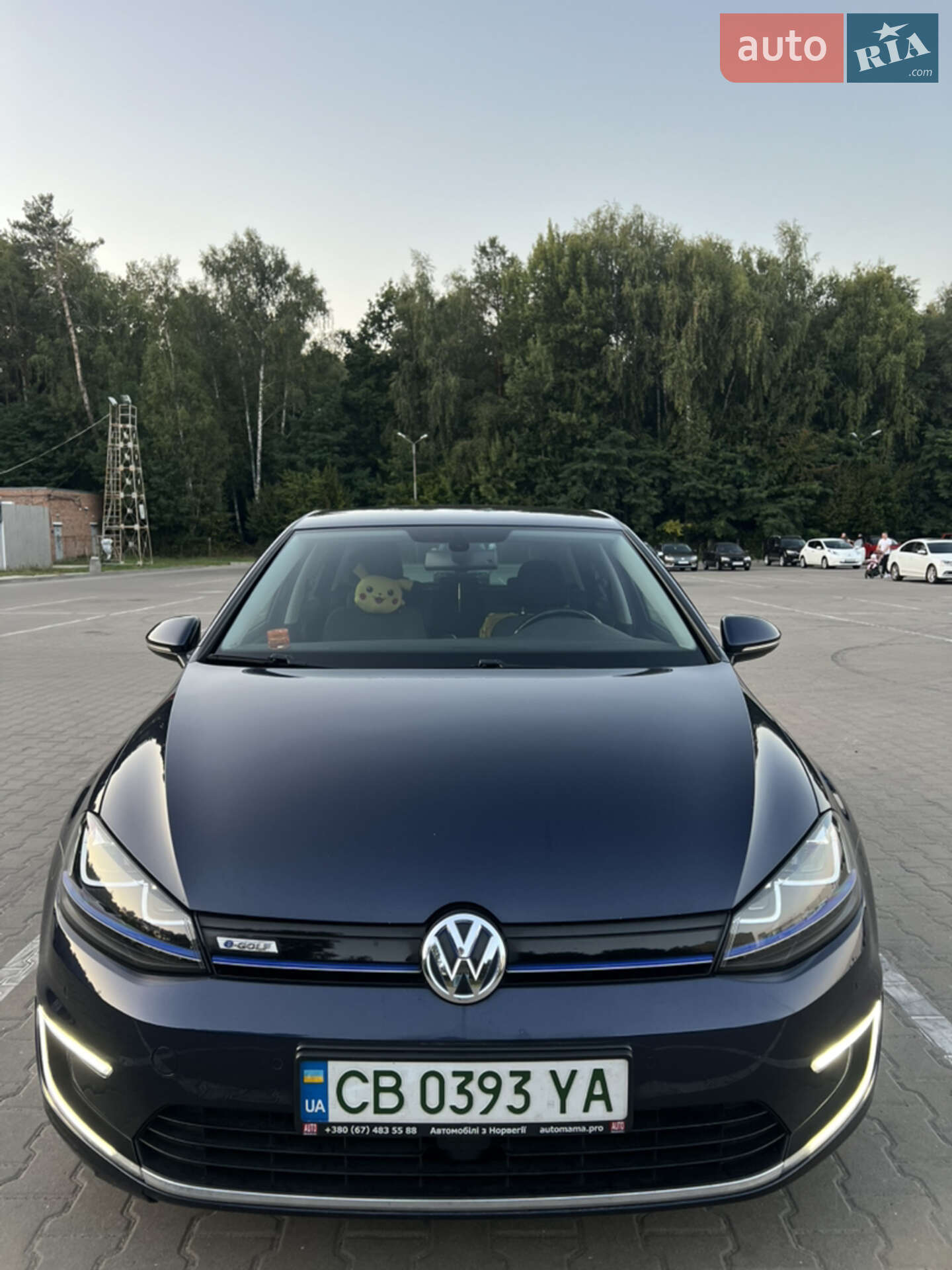 VOLKSWAGEN E-GOLF 2015