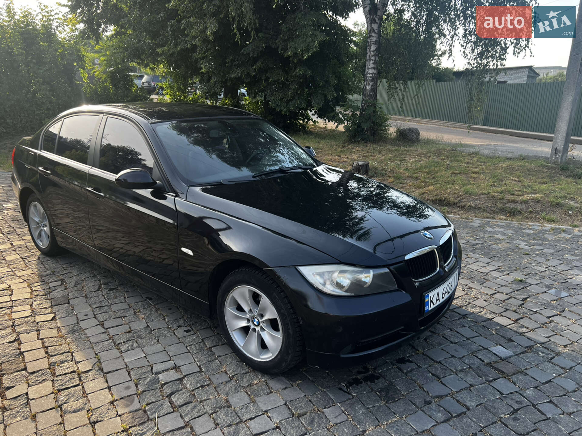 Головне фото звіту автомобіля BMW 320I 2006