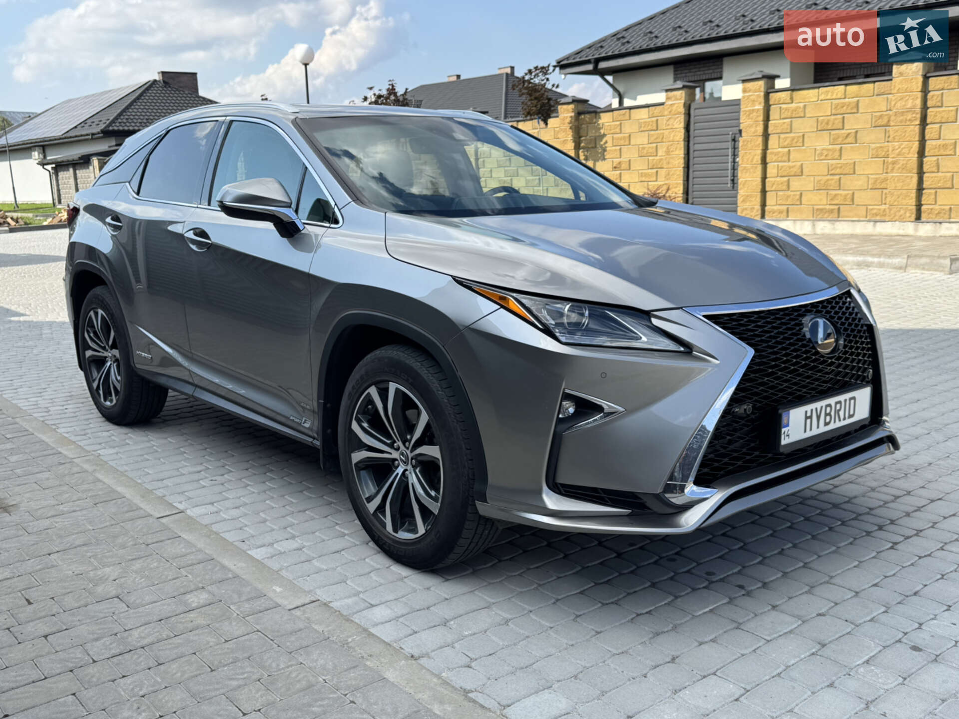 Головне фото звіту автомобіля LEXUS RX 450H 2018