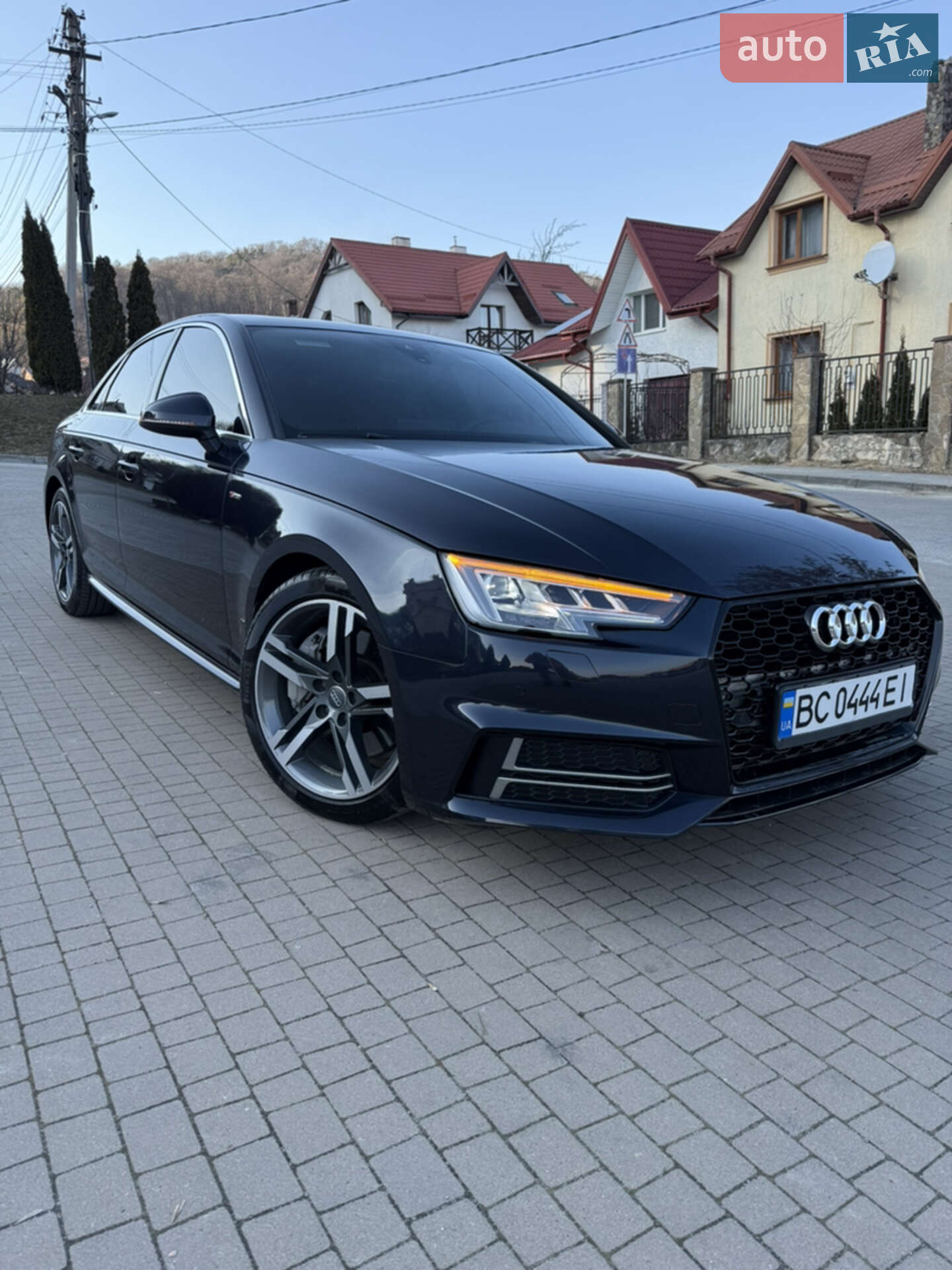 AUDI A4