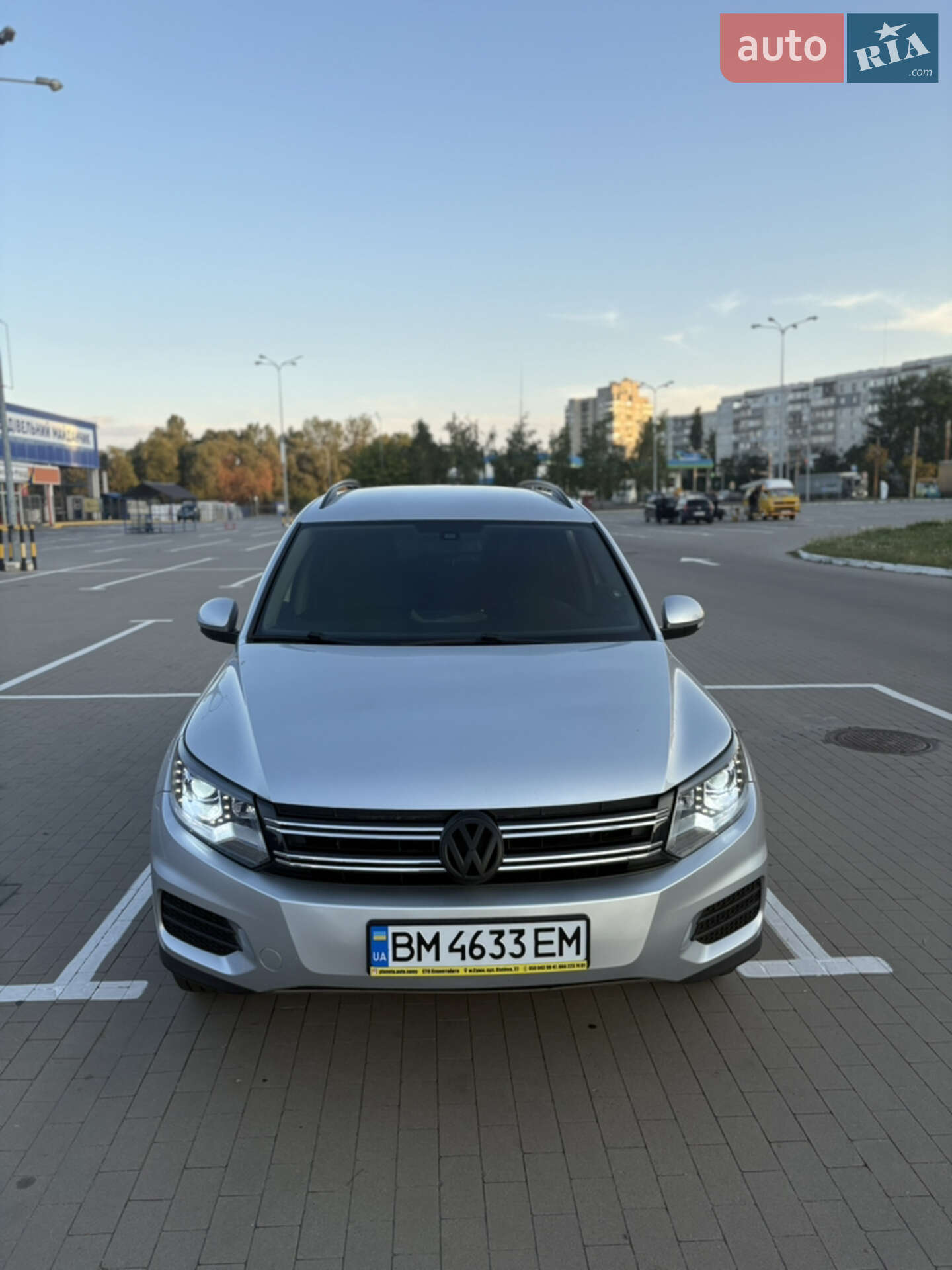 VOLKSWAGEN TIGUAN 2016