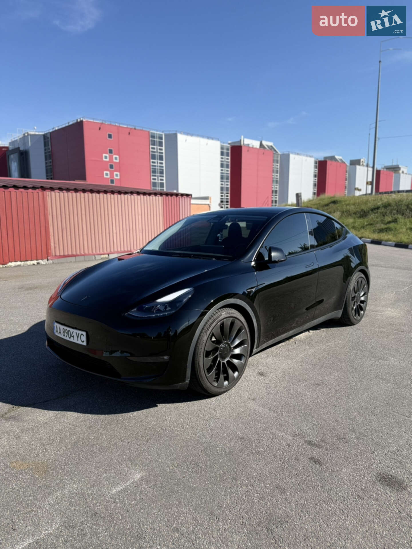 Головне фото звіту автомобіля TESLA MODEL Y 2022