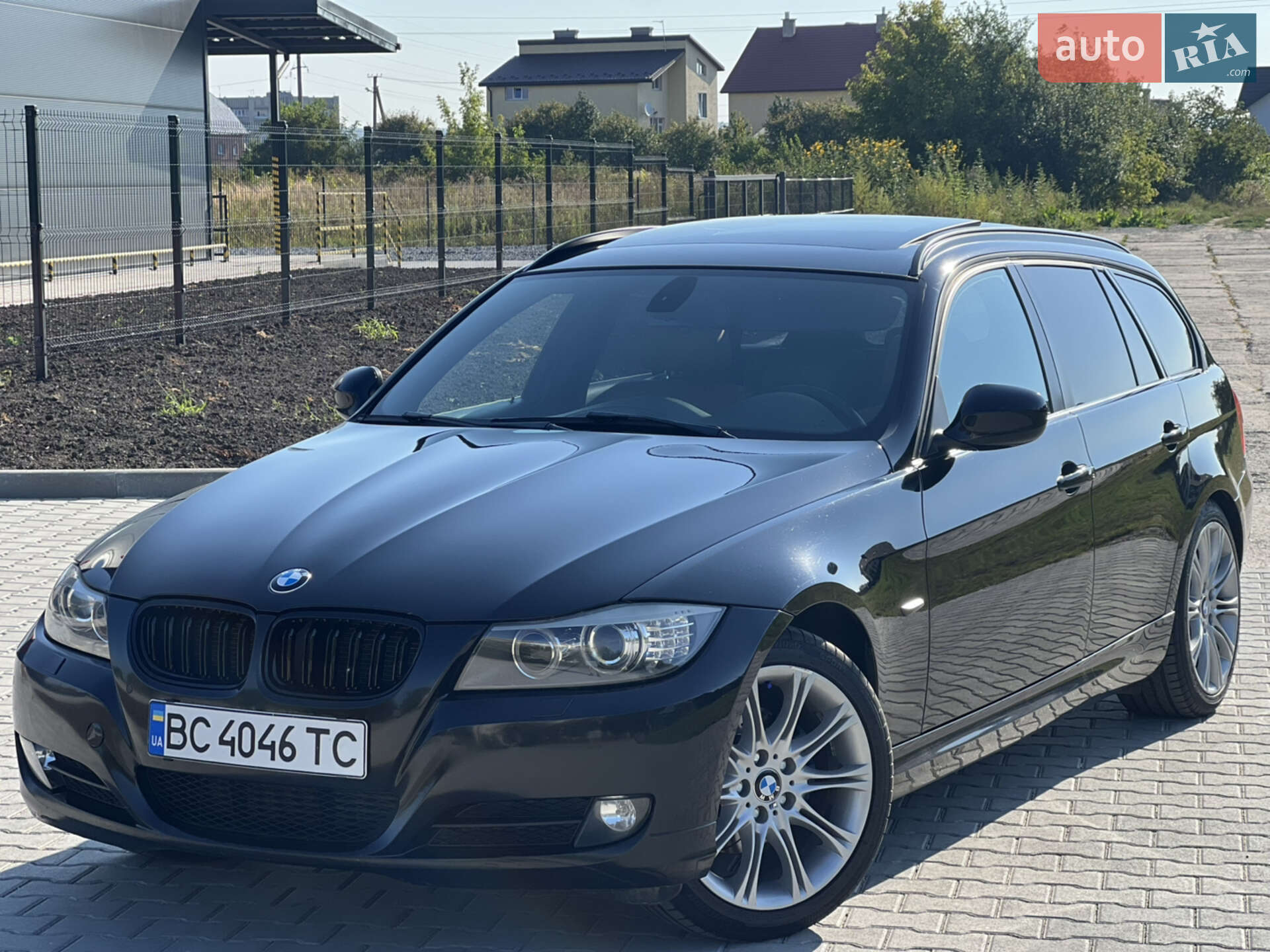 BMW 318 2011