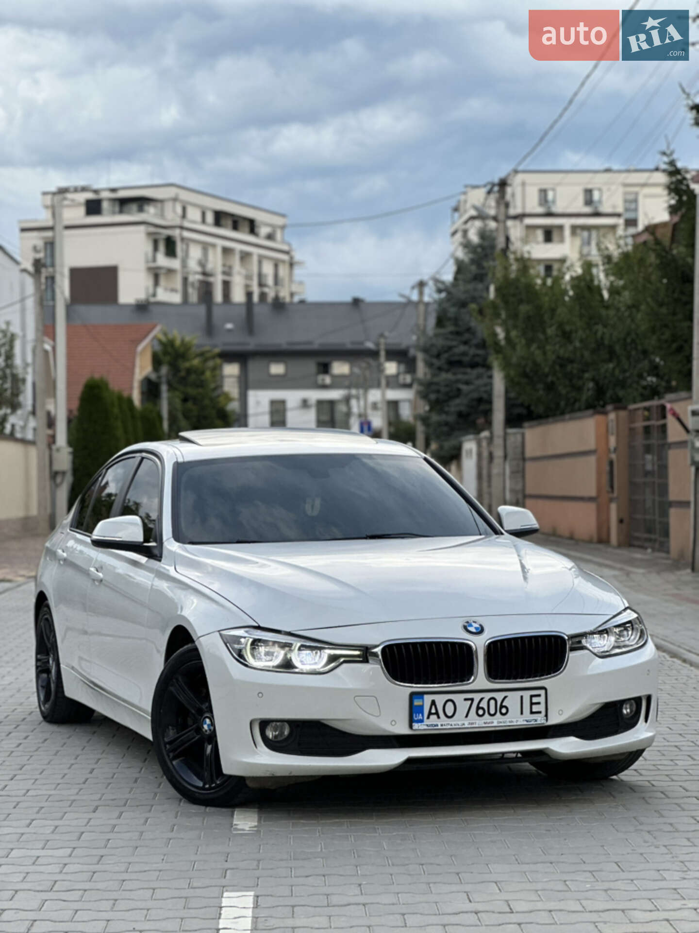 Головне фото звіту автомобіля BMW 320I 2014