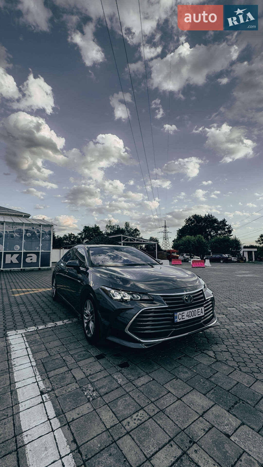 TOYOTA AVALON 2019