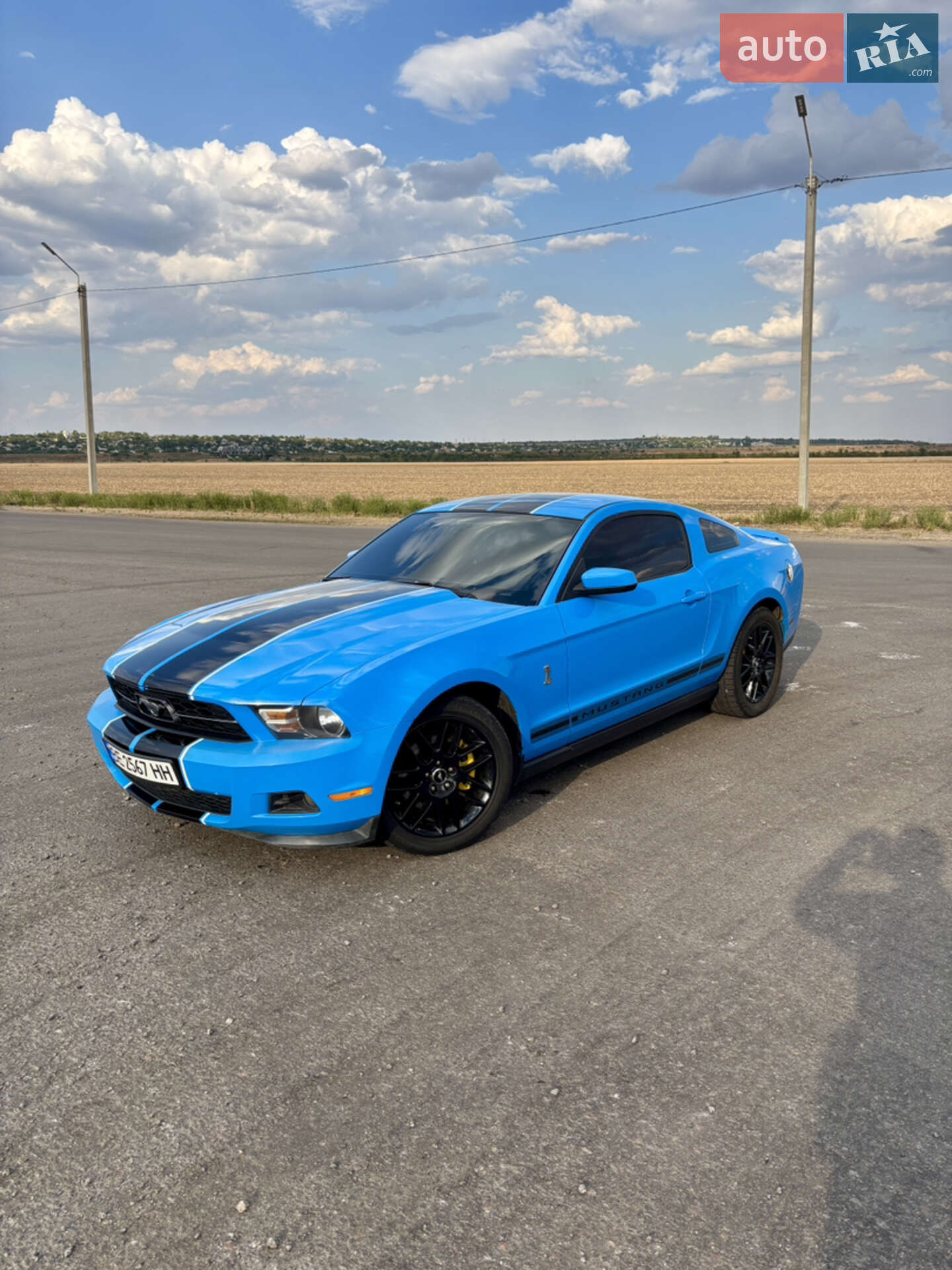 FORD MUSTANG 2011
