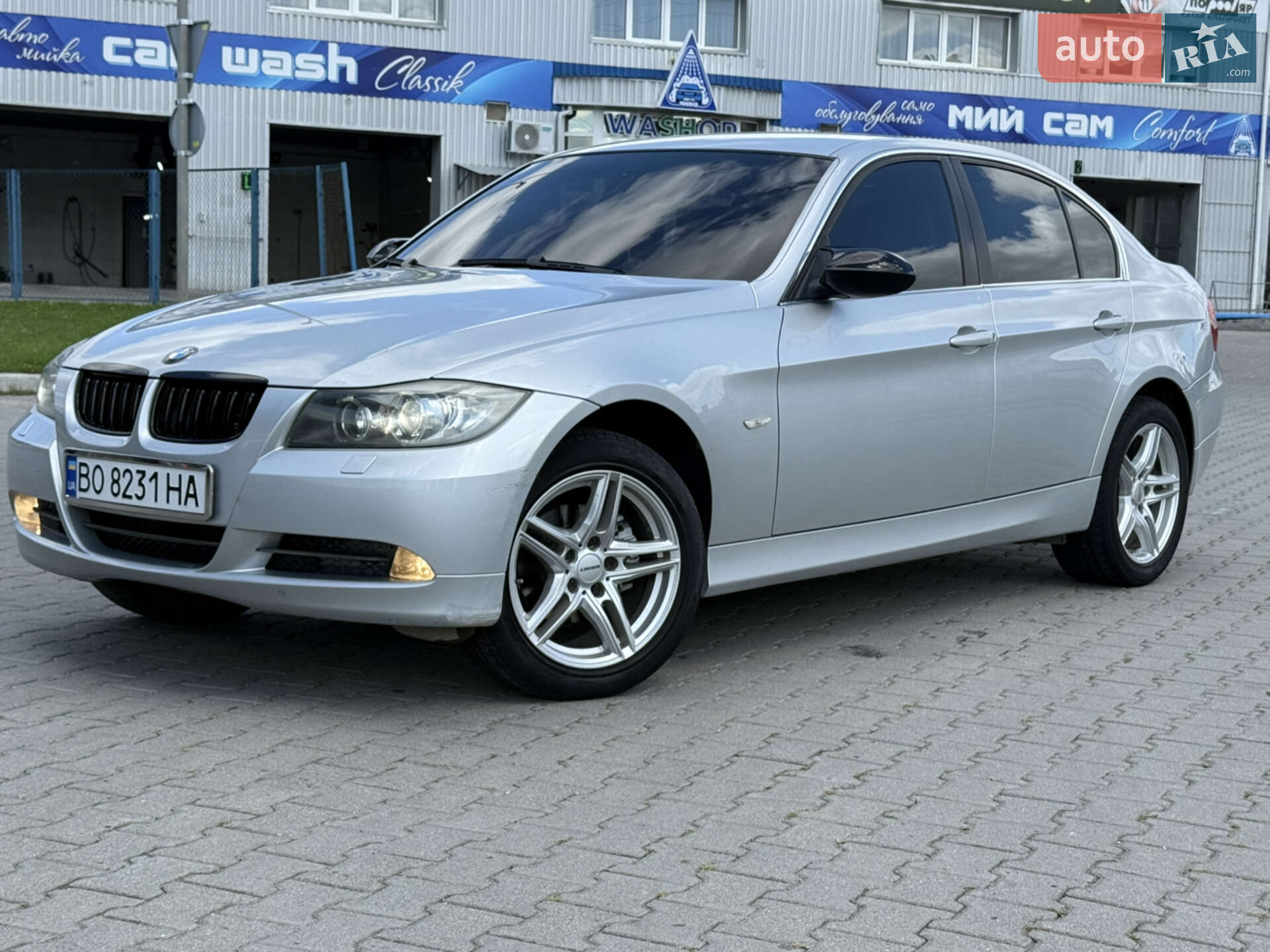 BMW 325I 2005
