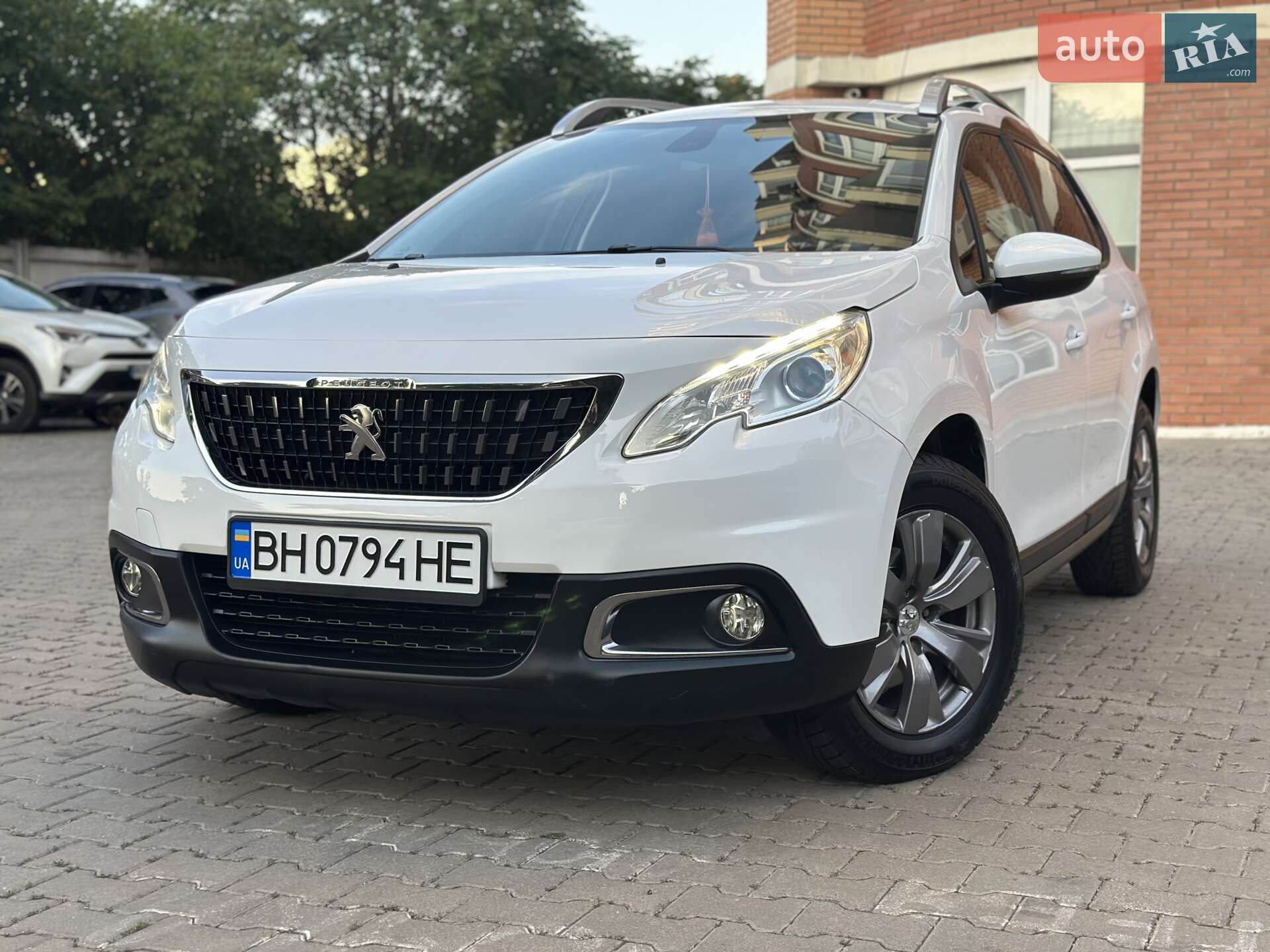 PEUGEOT 2008 2016