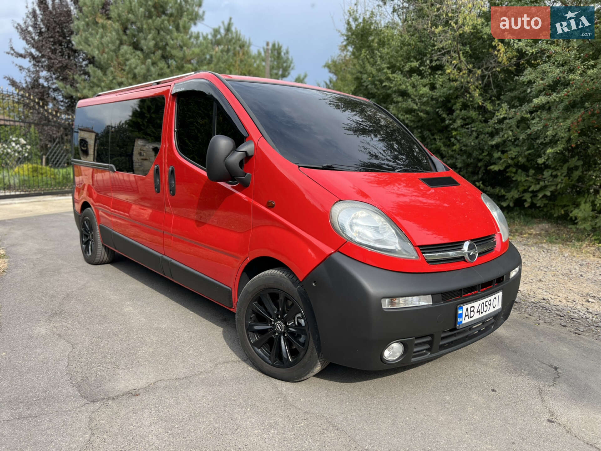 OPEL VIVARO 2003
