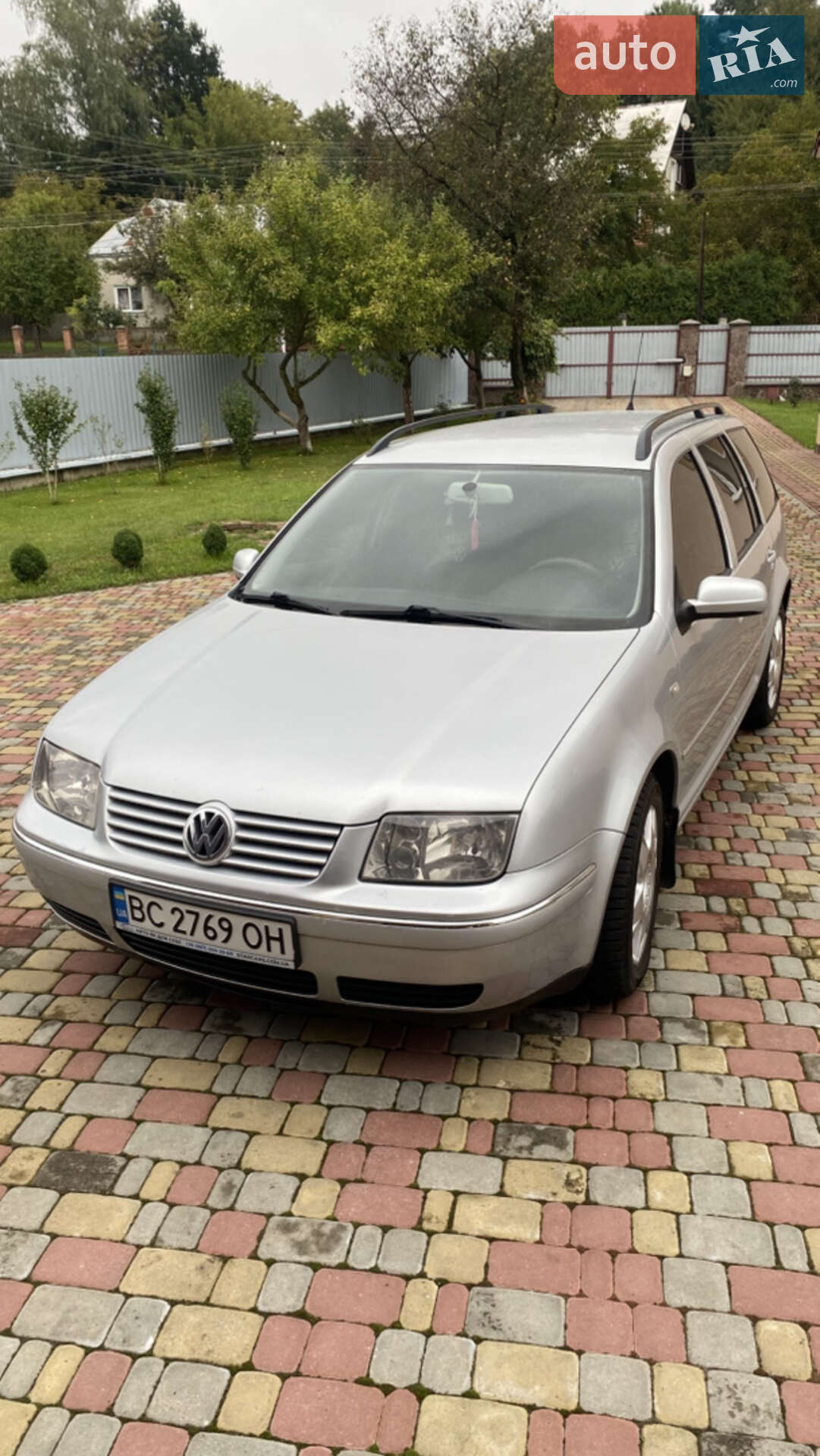 VOLKSWAGEN BORA