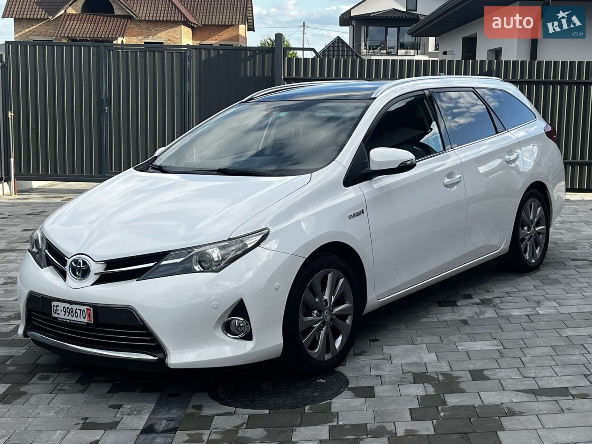 TOYOTA AURIS 2015