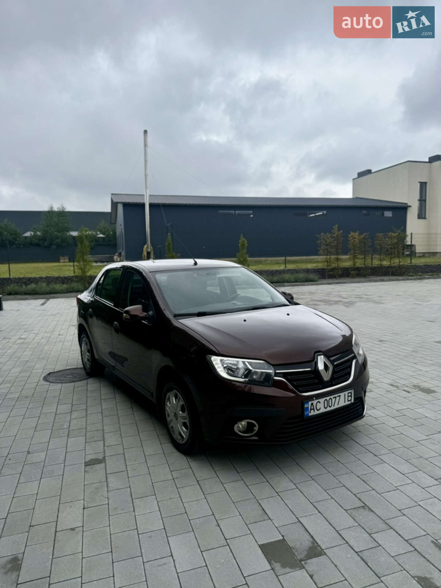 RENAULT LOGAN 2017