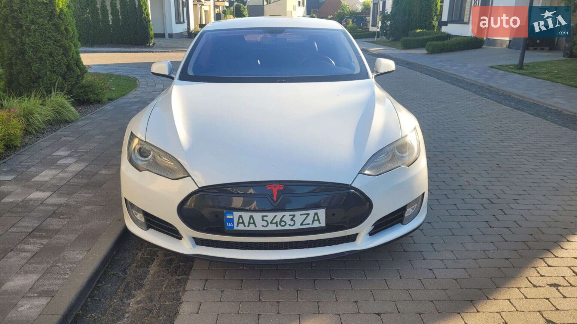 Tesla Model S 2013