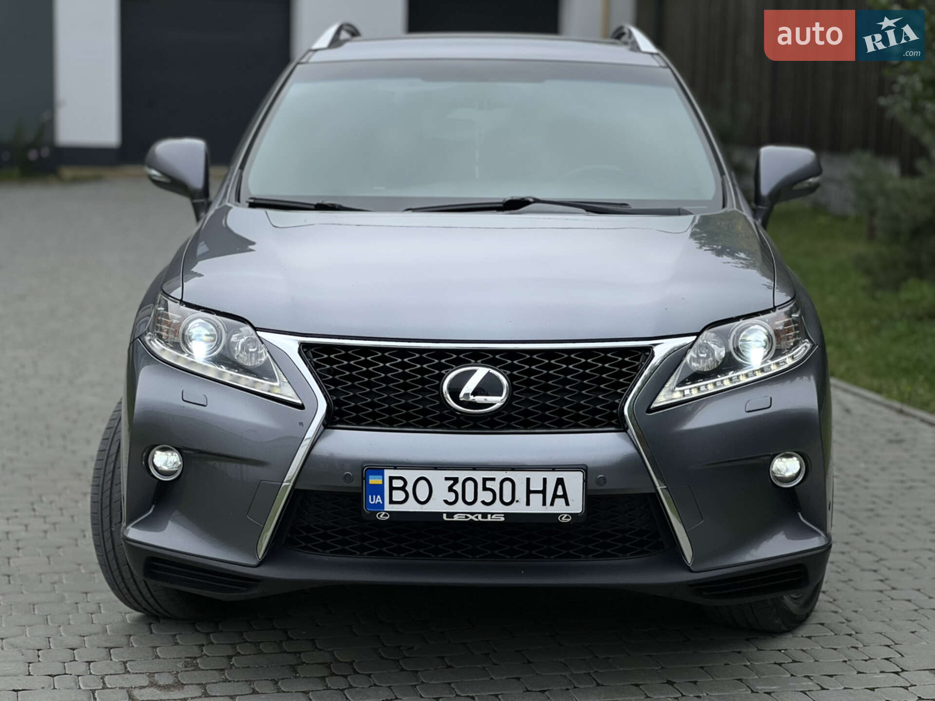 Головне фото звіту автомобіля LEXUS RX 350 2013