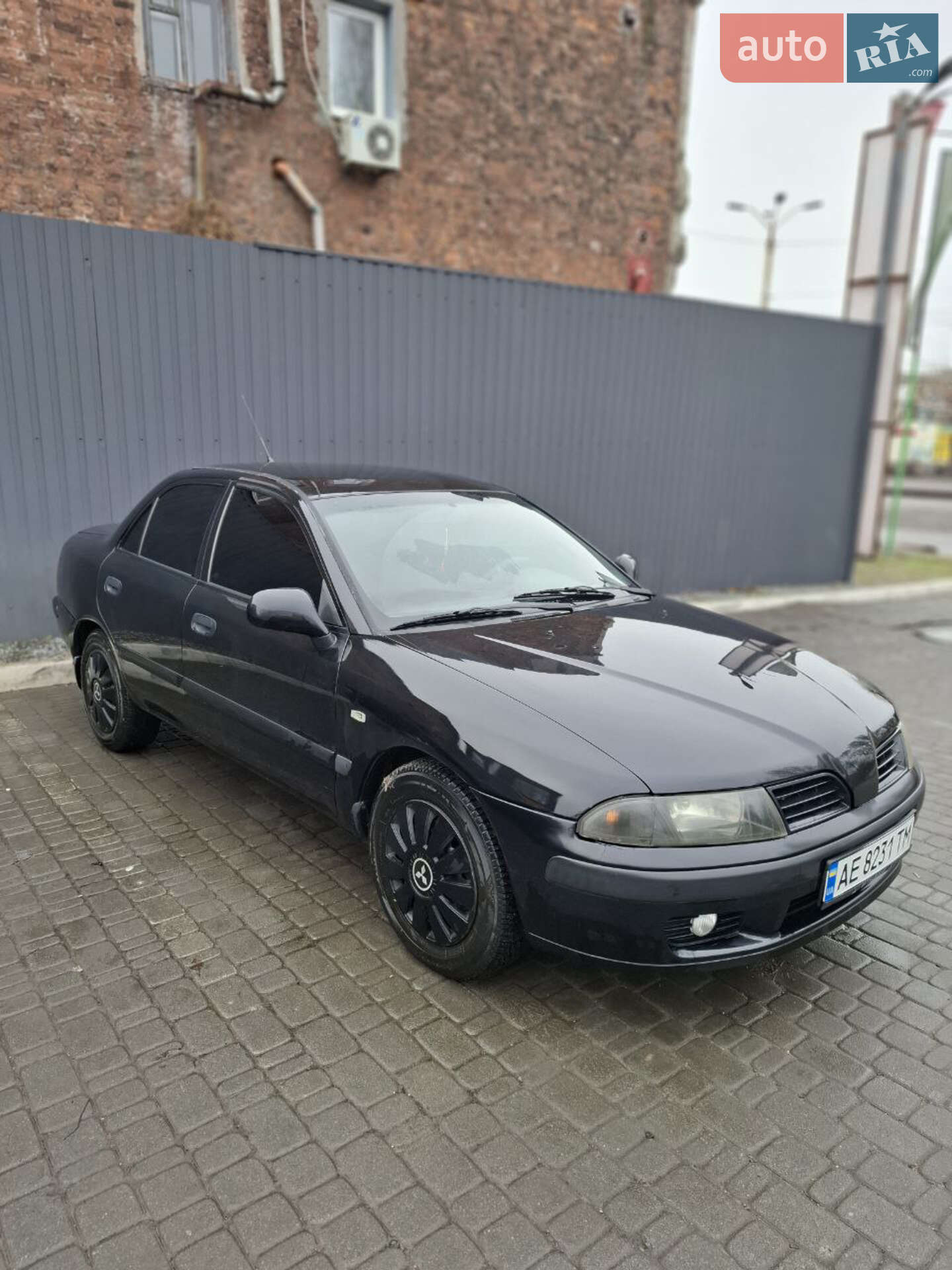 MITSUBISHI CARISMA 2002