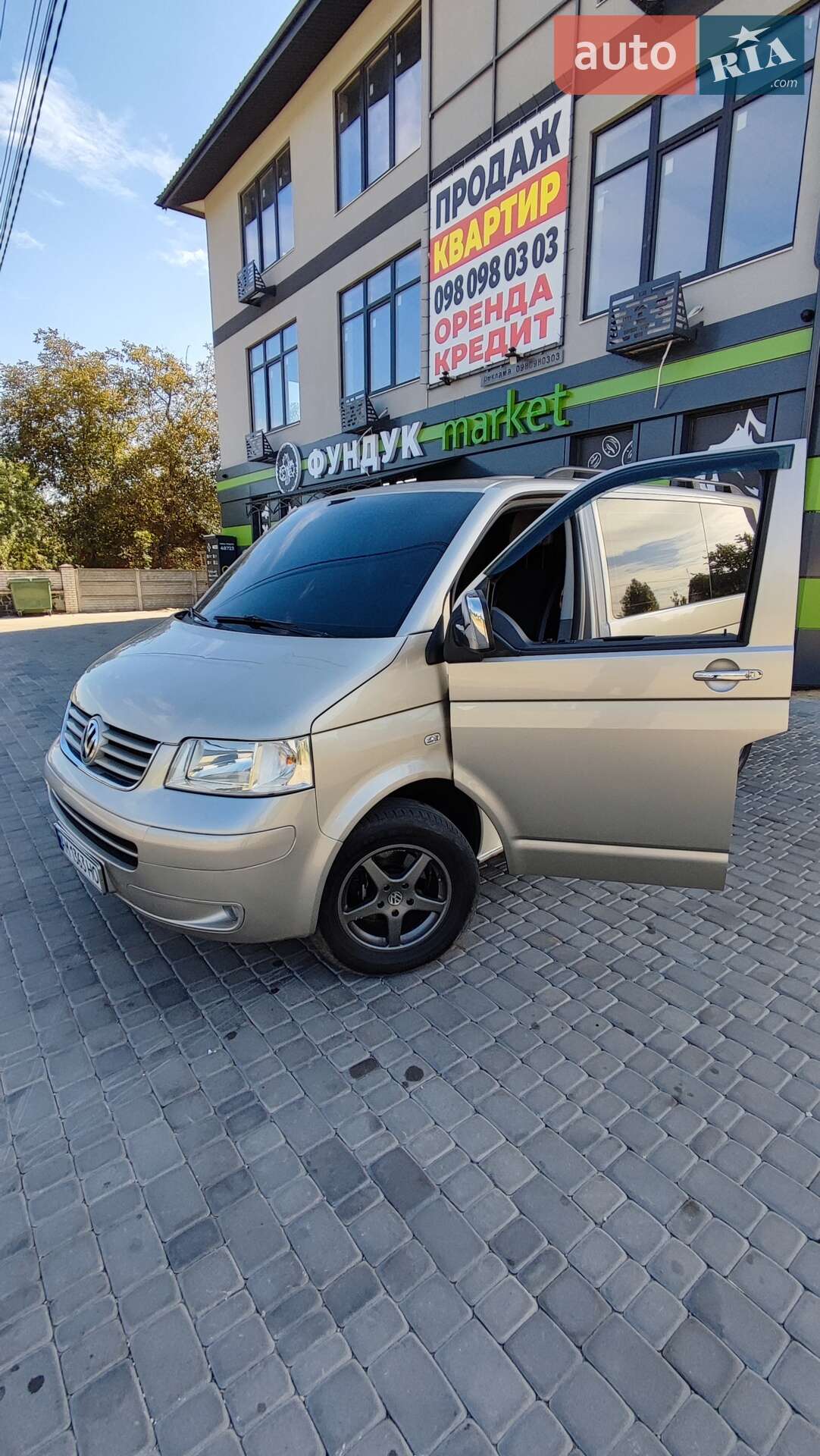 VOLKSWAGEN TRANSPORTER 2006