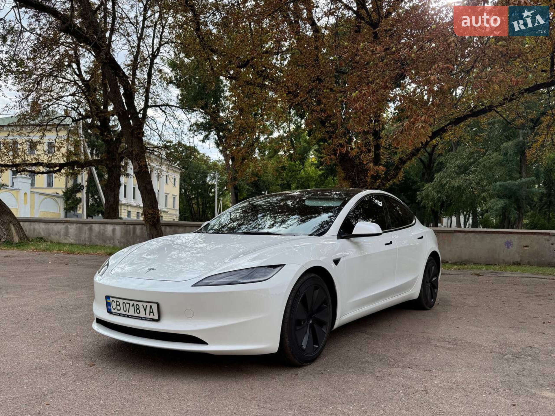 Tesla Model 3 2024