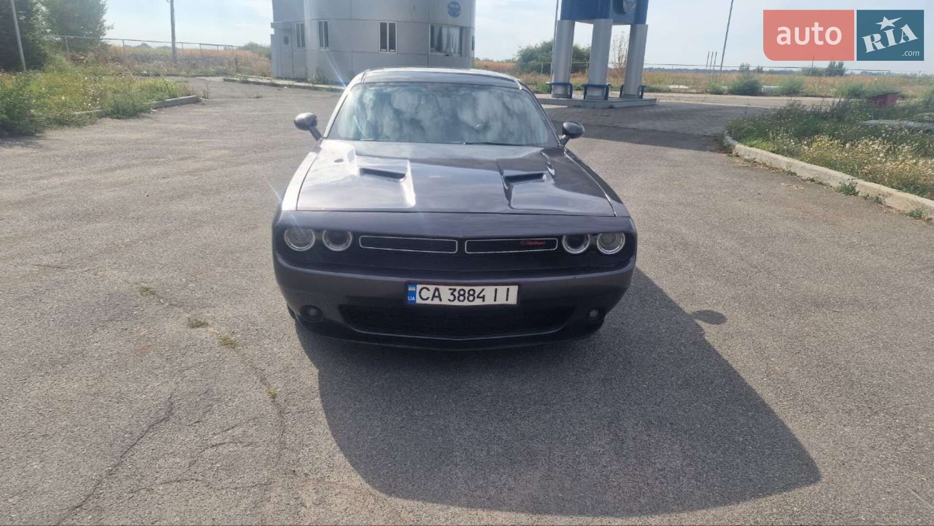Головне фото звіту автомобіля DODGE CHALLENGER 2015