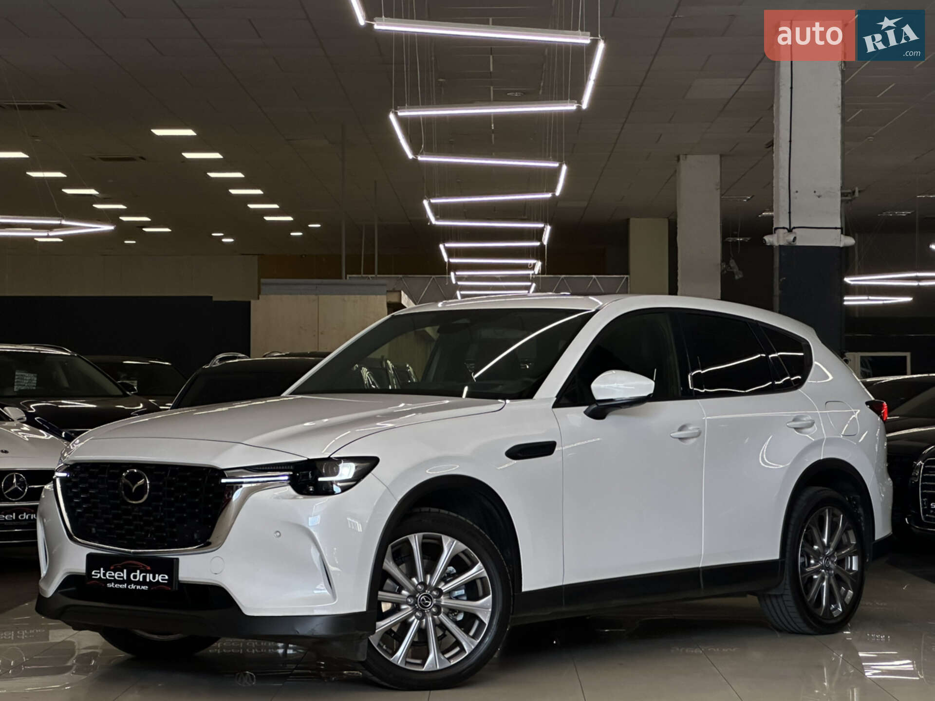 Головне фото звіту автомобіля MAZDA CX-60 2023