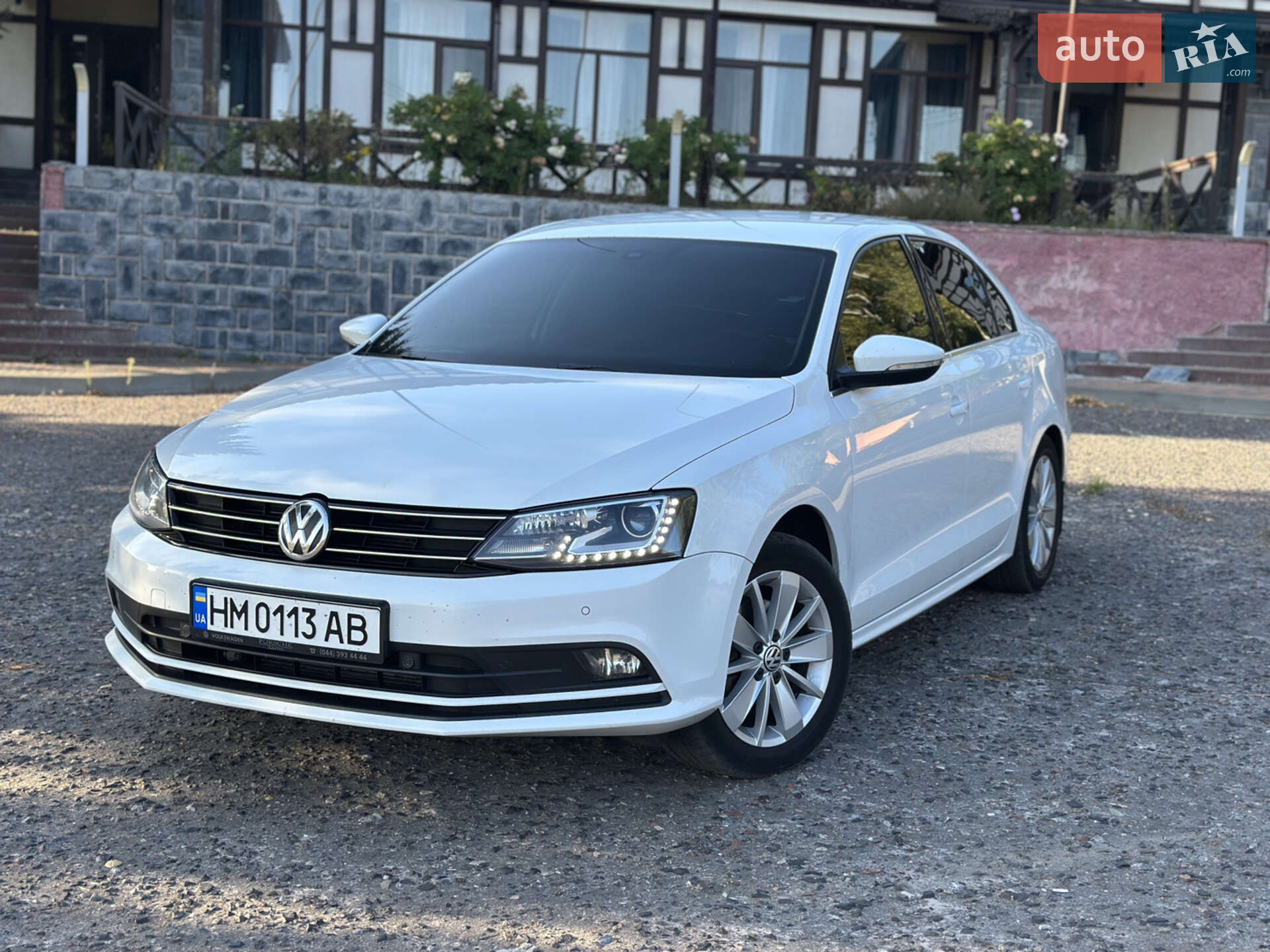 VOLKSWAGEN JETTA 2016