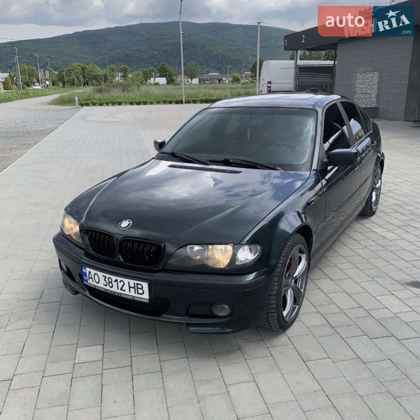 Головне фото звіту автомобіля BMW 318I 2003