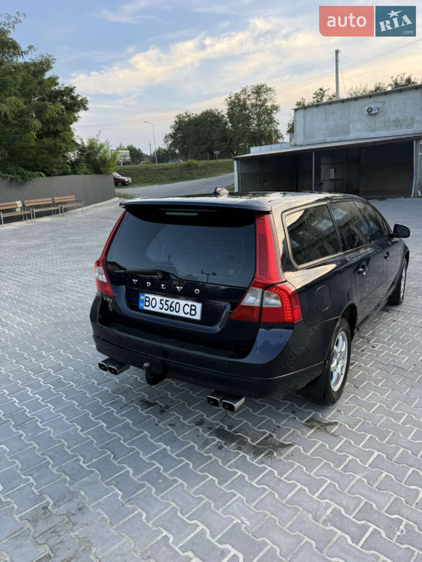 VOLVO V70 2009