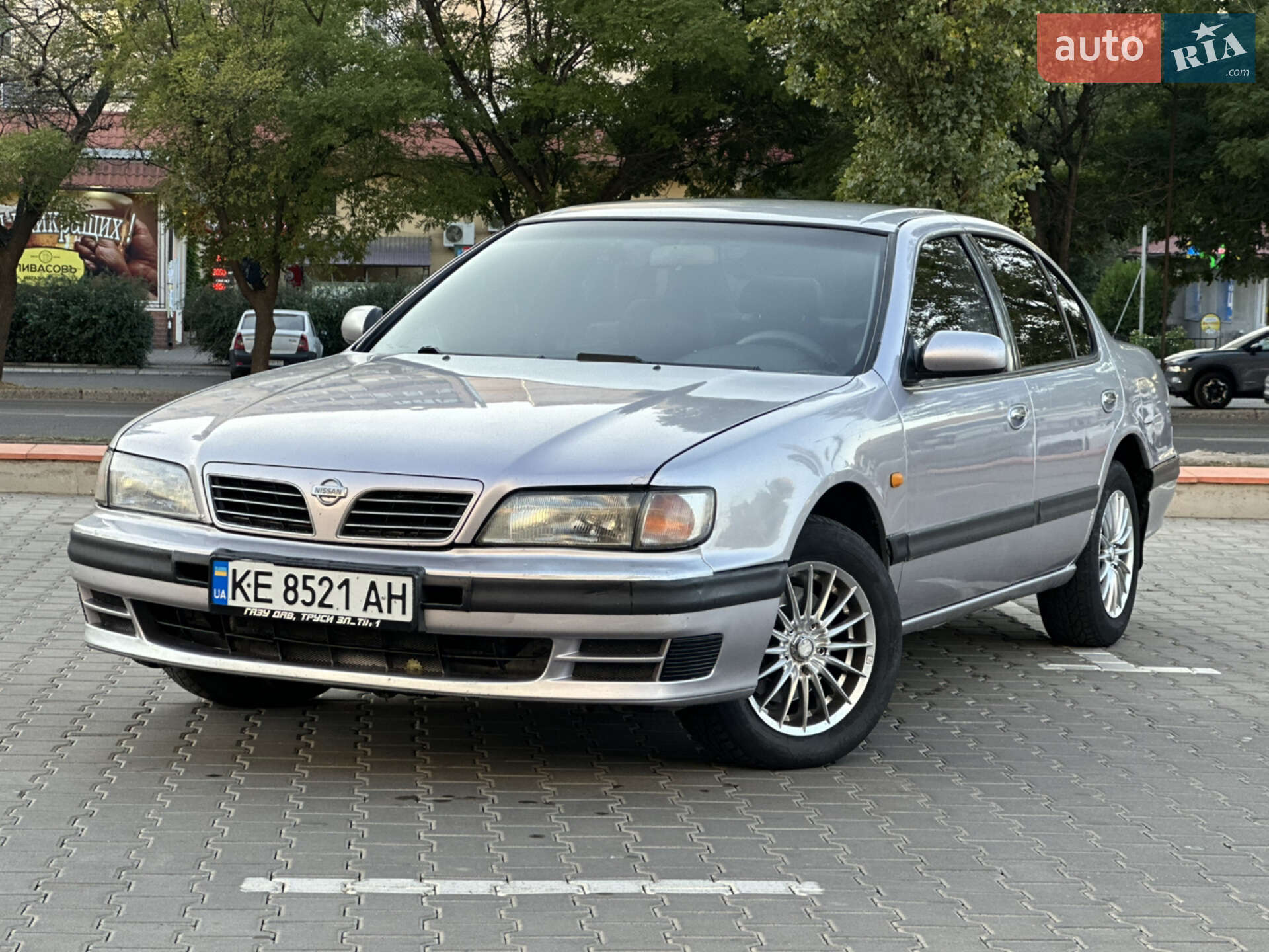 NISSAN MAXIMA 1995
