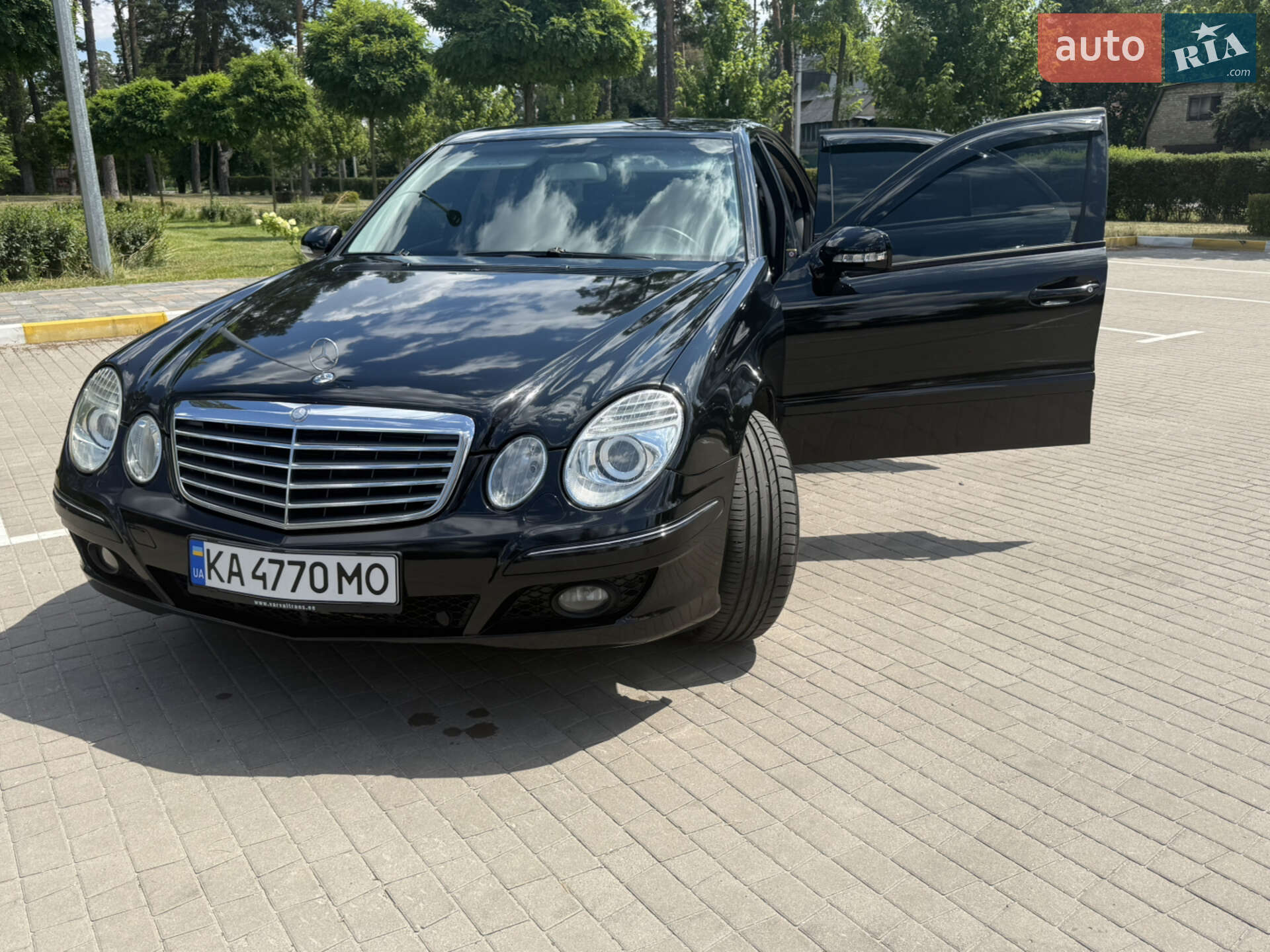 MERCEDES-BENZ E 200 2009