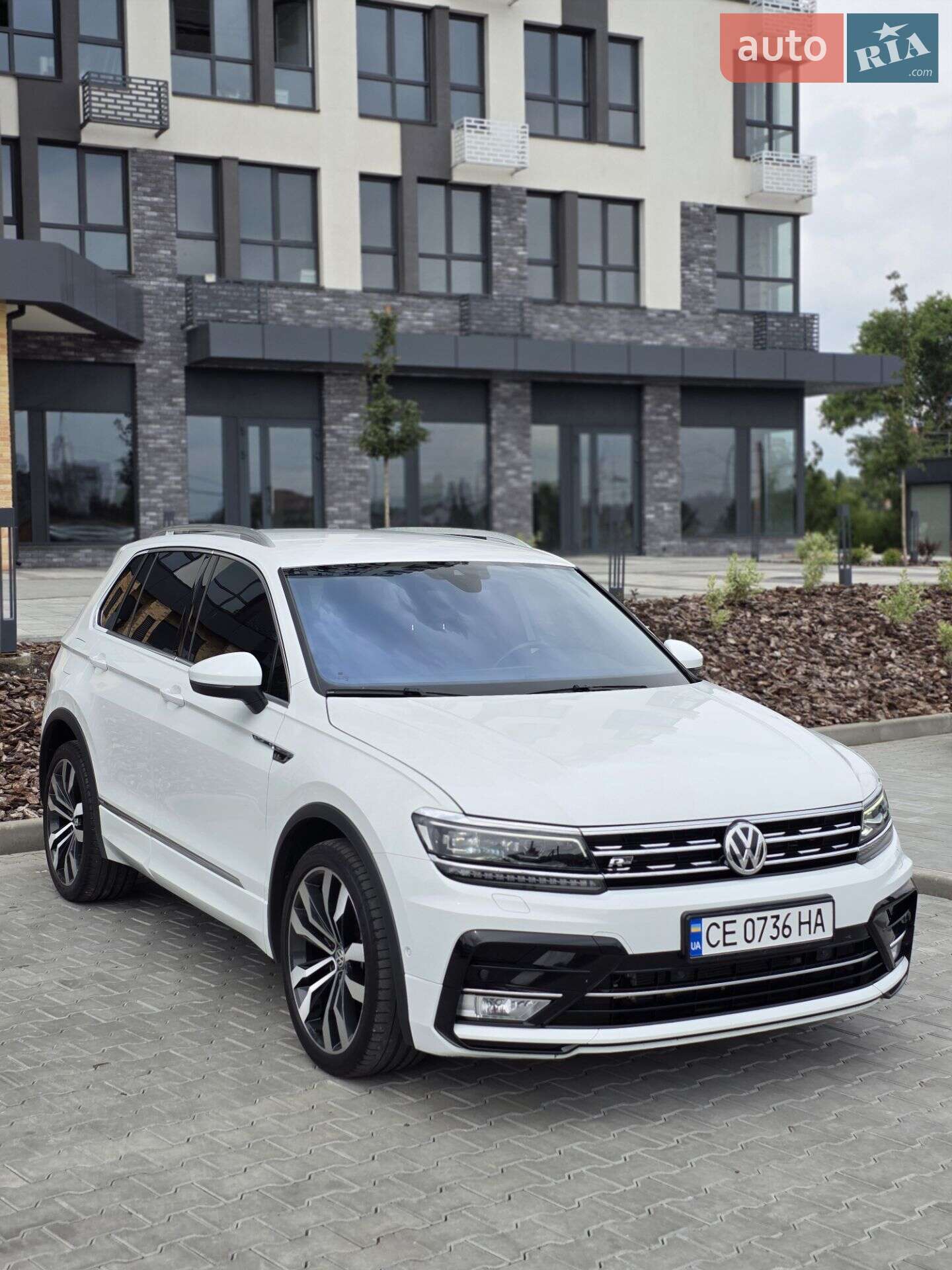 VOLKSWAGEN TIGUAN 2017
