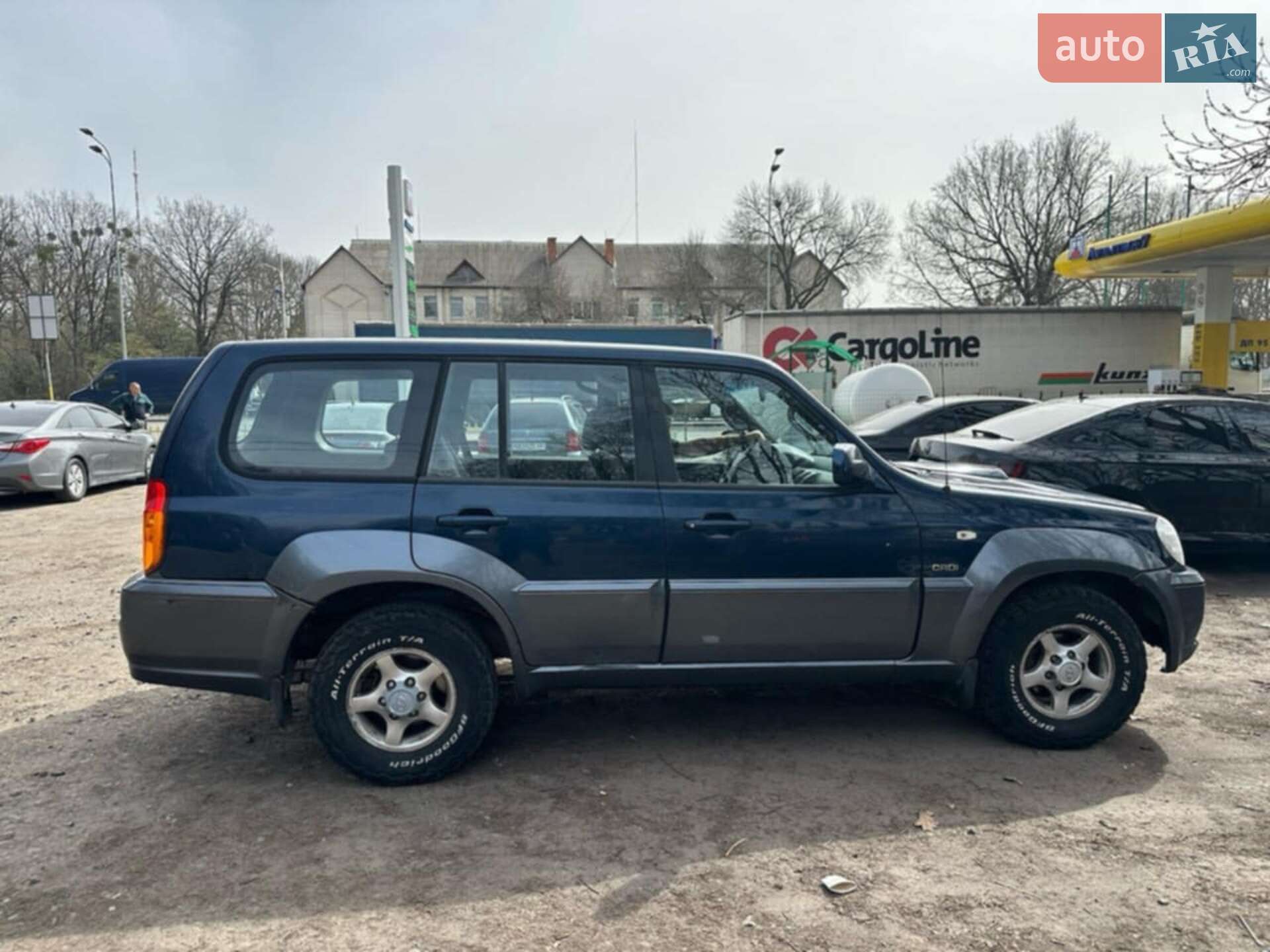 HYUNDAI TERRACAN 2003