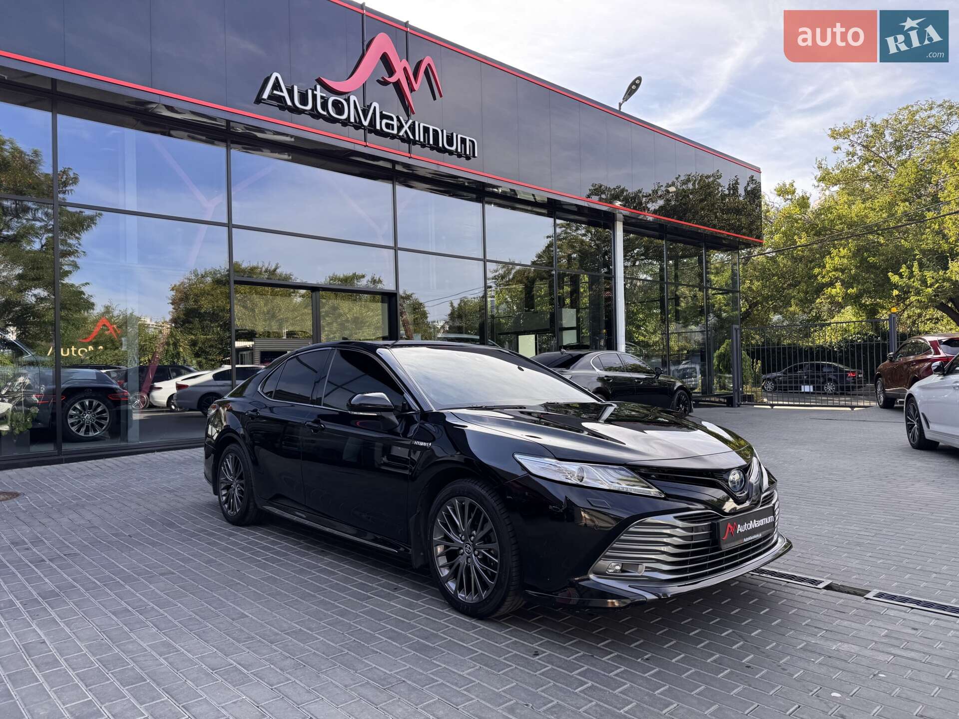 TOYOTA CAMRY