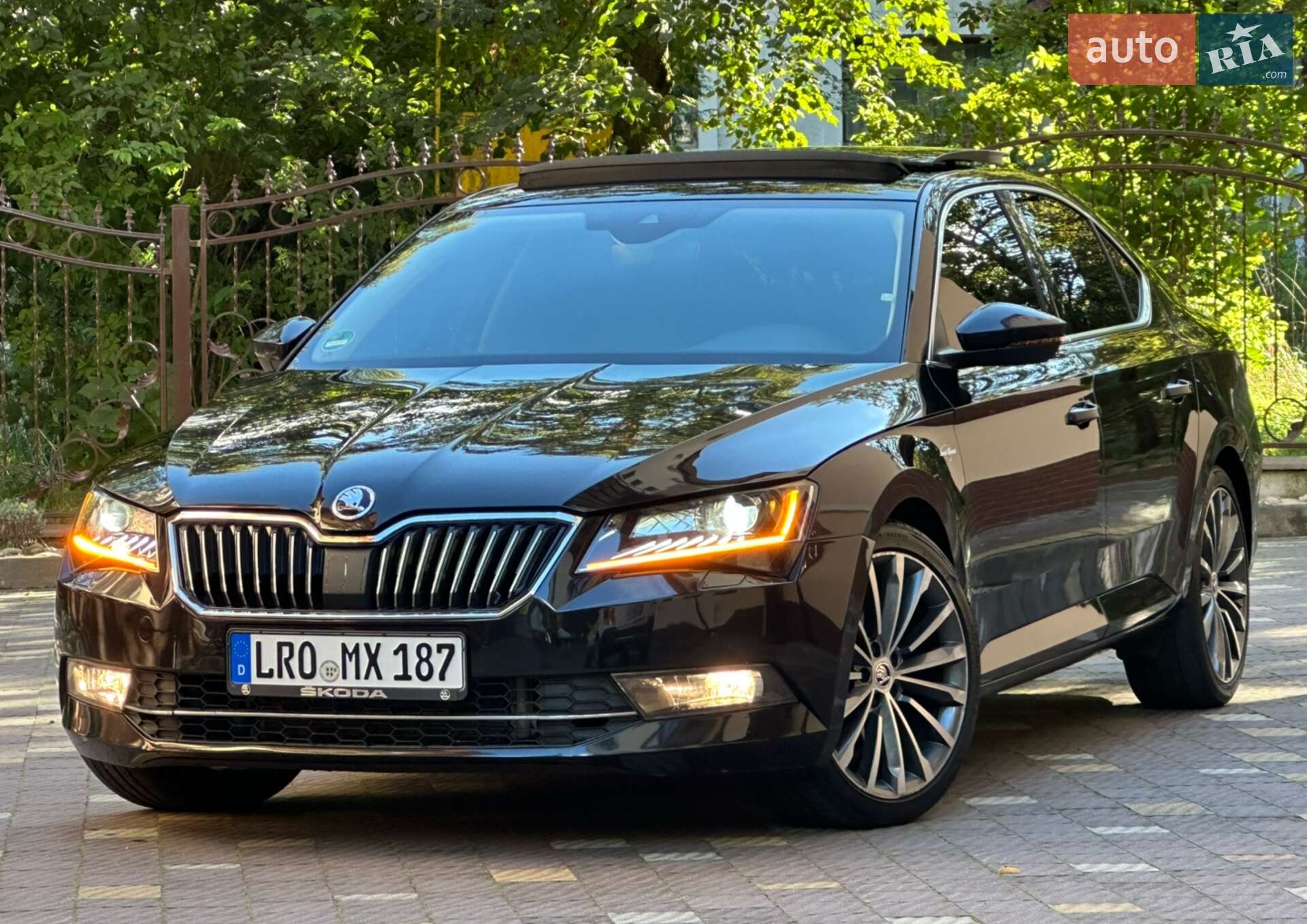 SKODA SUPERB 2015