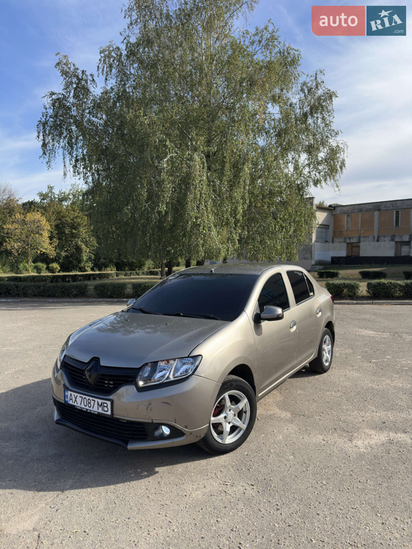 RENAULT LOGAN 2014
